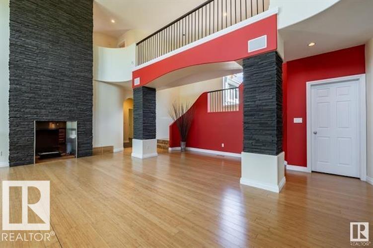 Photo 11 at 12428 103 Avenue NW, Westmount, Edmonton