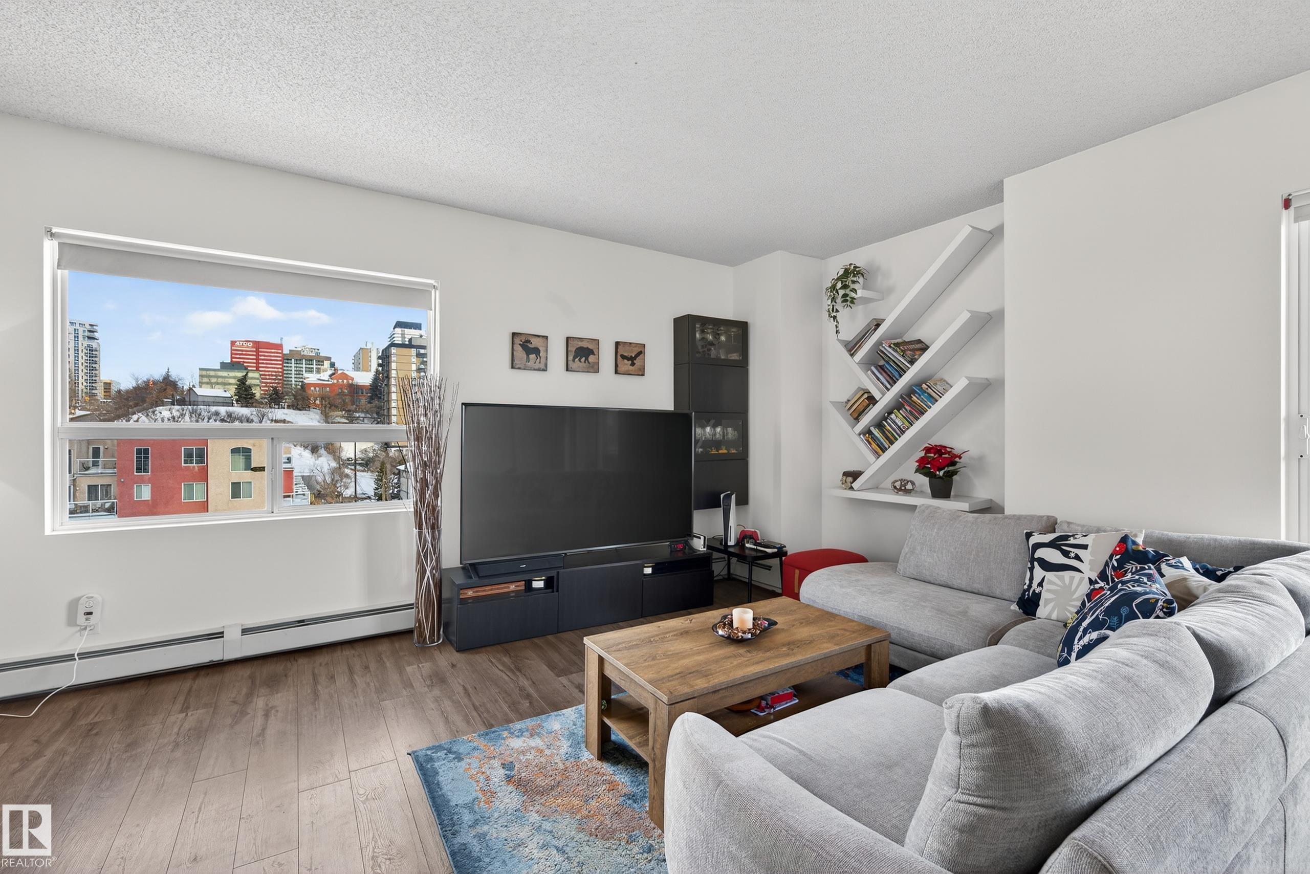 Photo 10 at 704 - 9707 105 Street NW, Downtown, Edmonton