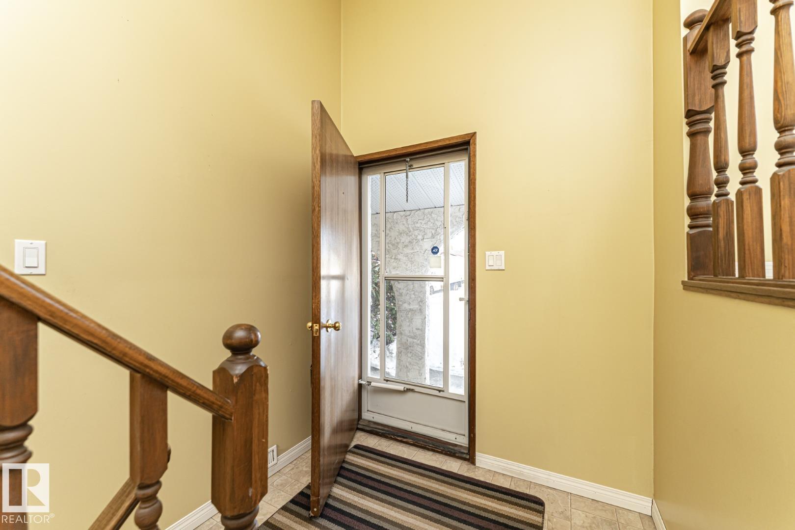 Picture for 10207 165 AV NW