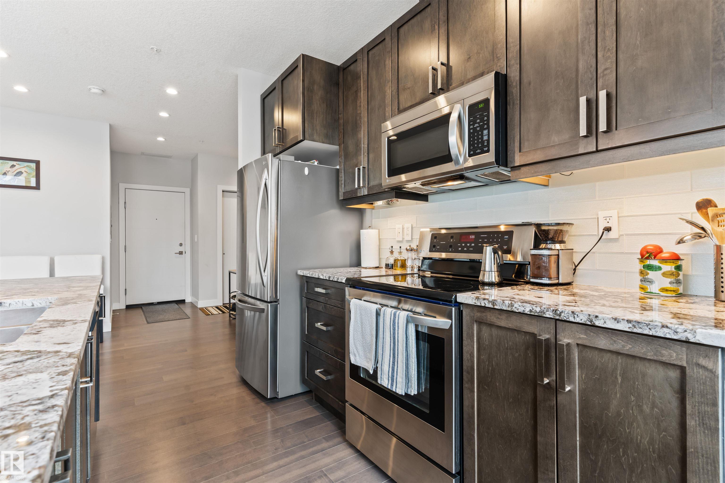 Photo 13 at 1107 - 10238 103 Street NW, Downtown, Edmonton