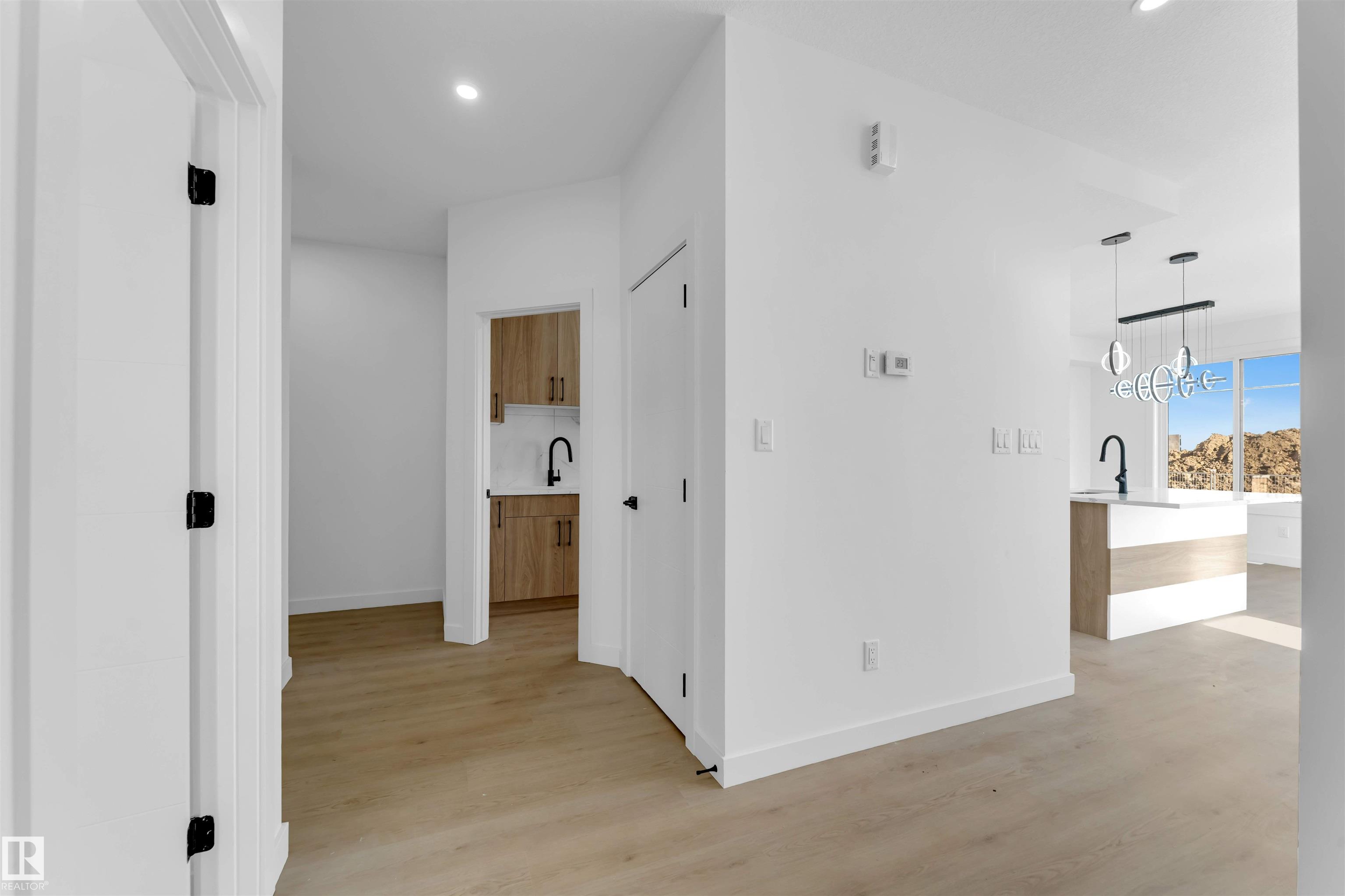 Photo 7 at 3917 36 Street, Lakeview North, Beaumont