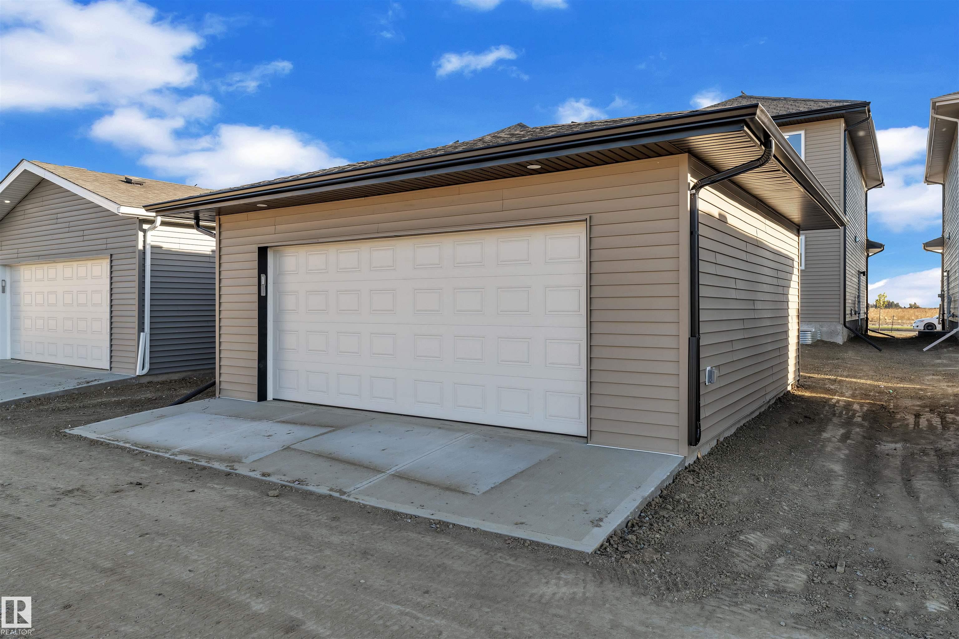 Photo 32 at 3618 39 Avenue, Azur, Beaumont