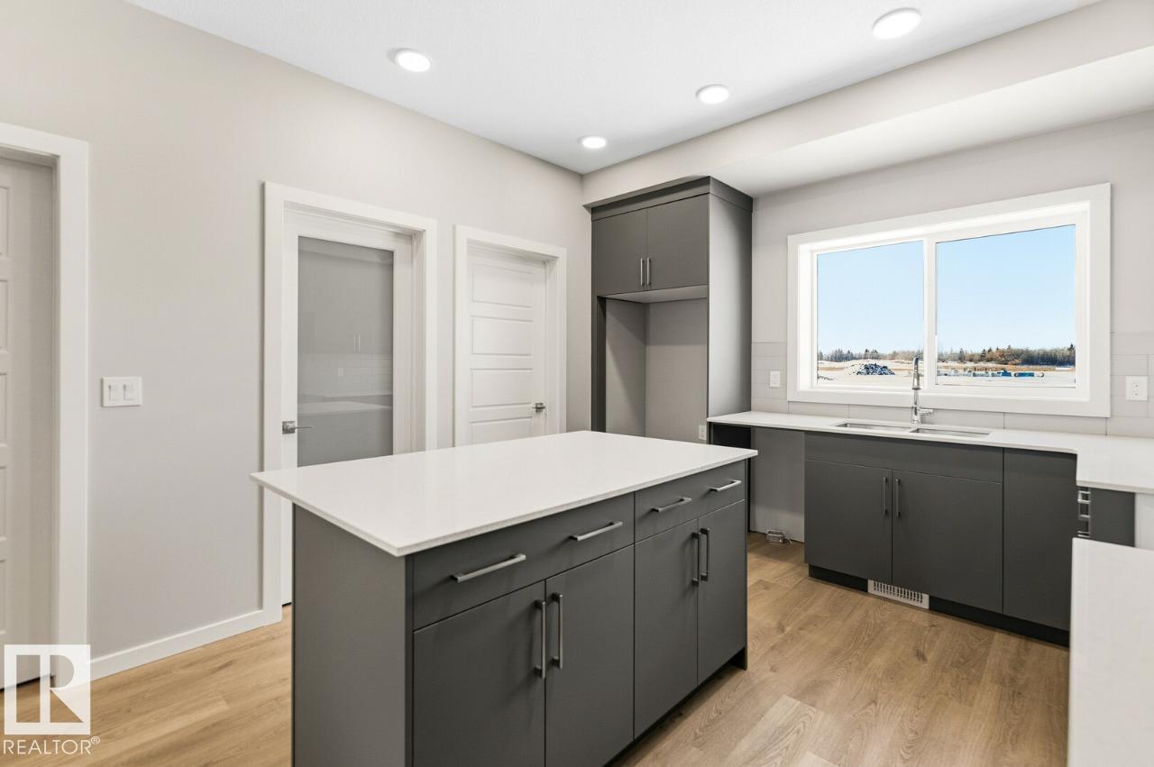 Picture for 315 EDGEMONT DR NW