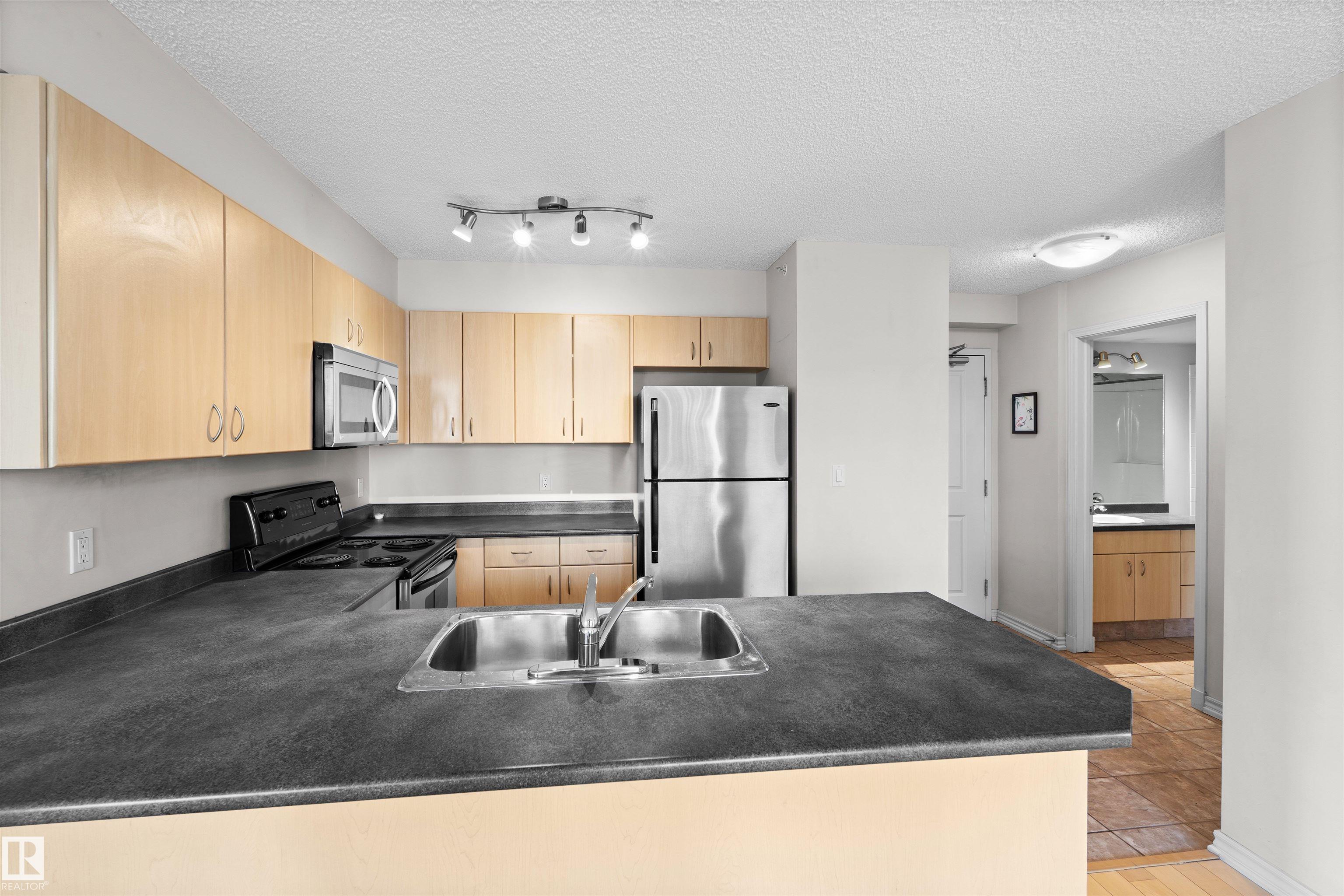 Picture for #2301 10180 104 ST NW