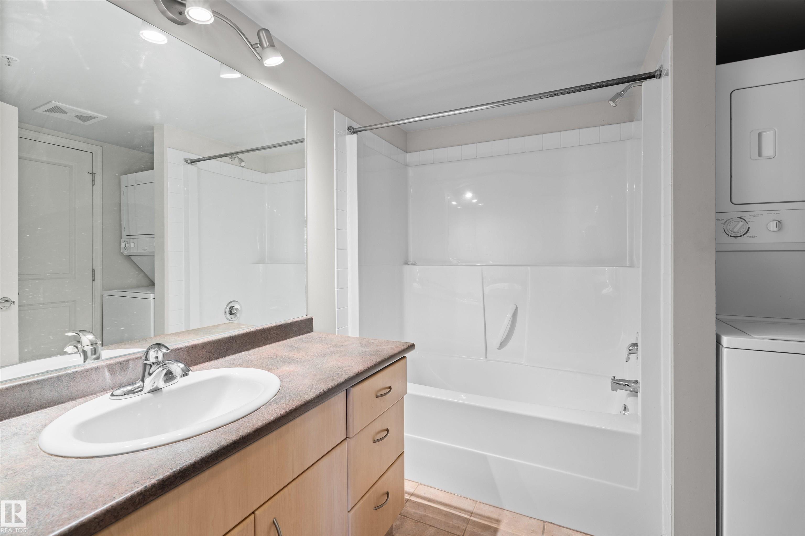 Photo 8 at 2301 - 10180 104 Street NW, Downtown, Edmonton