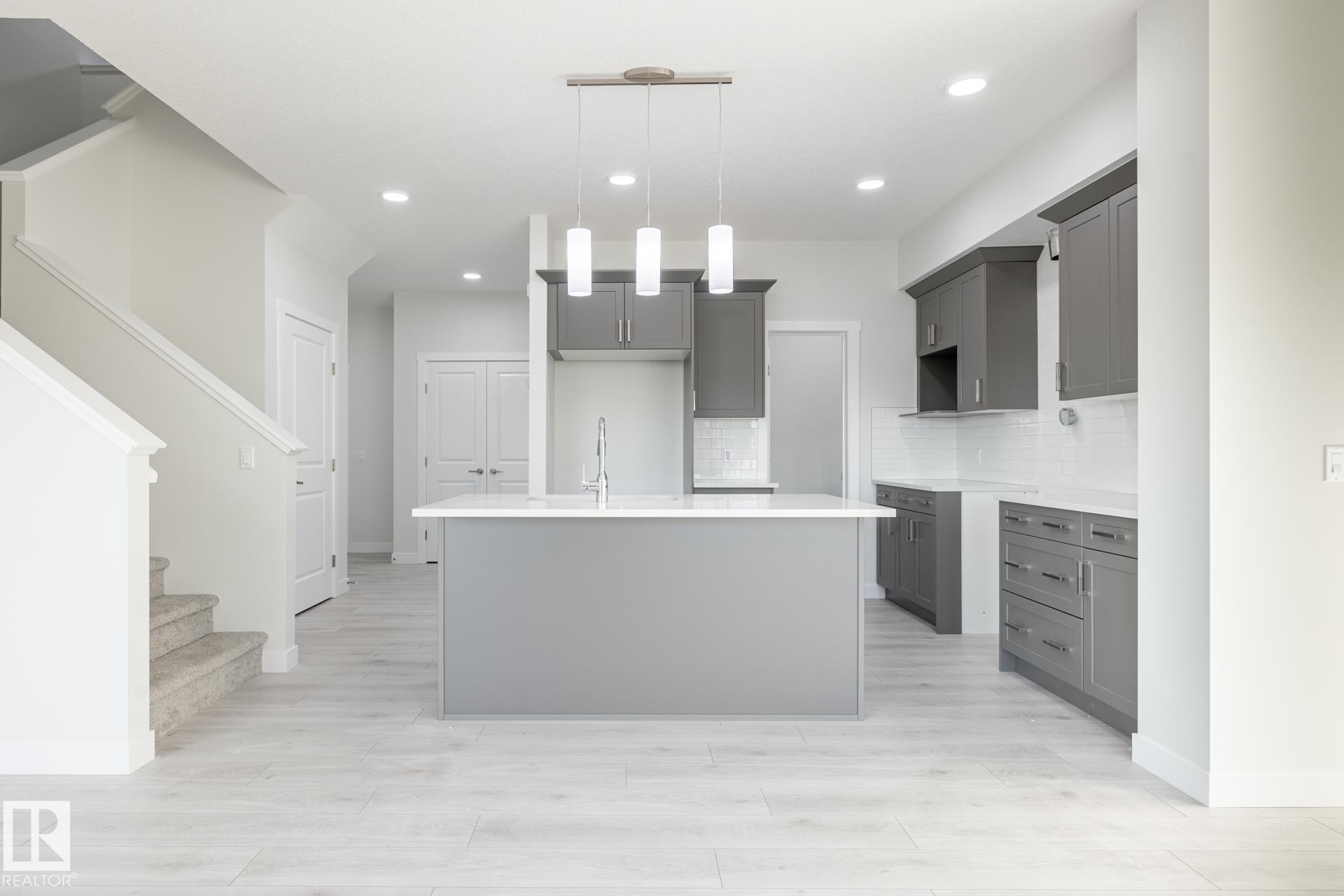 Photo 12 at 4020 207 Street NW, Edgemont, Edmonton