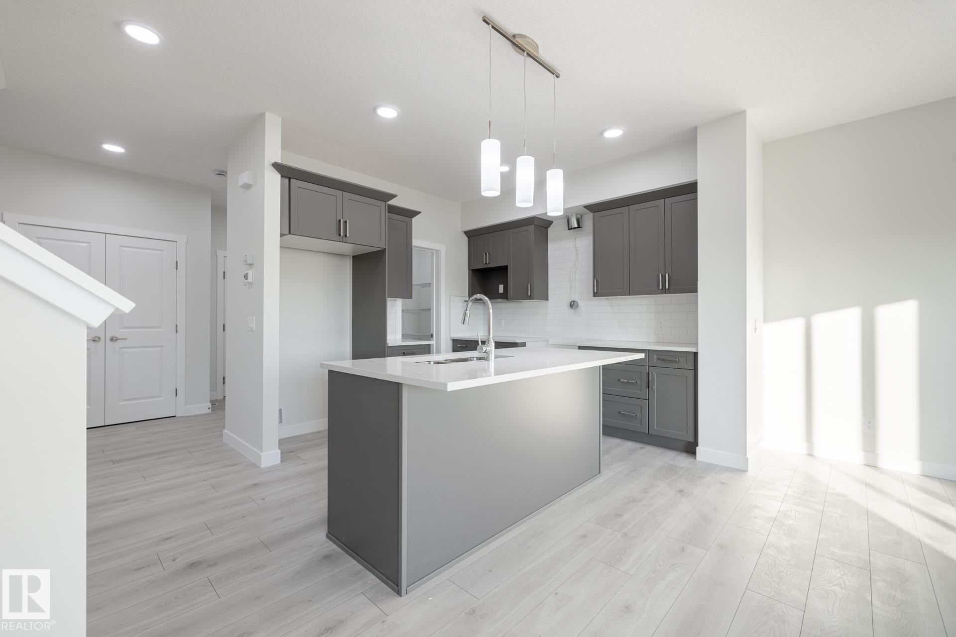 Photo 13 at 4020 207 Street NW, Edgemont, Edmonton