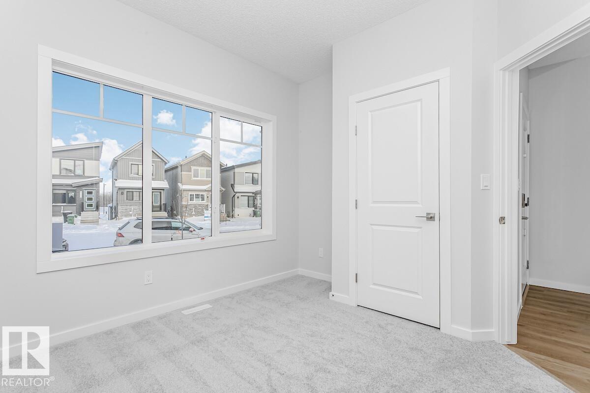 Picture for 317 EDGEMONT DR NW