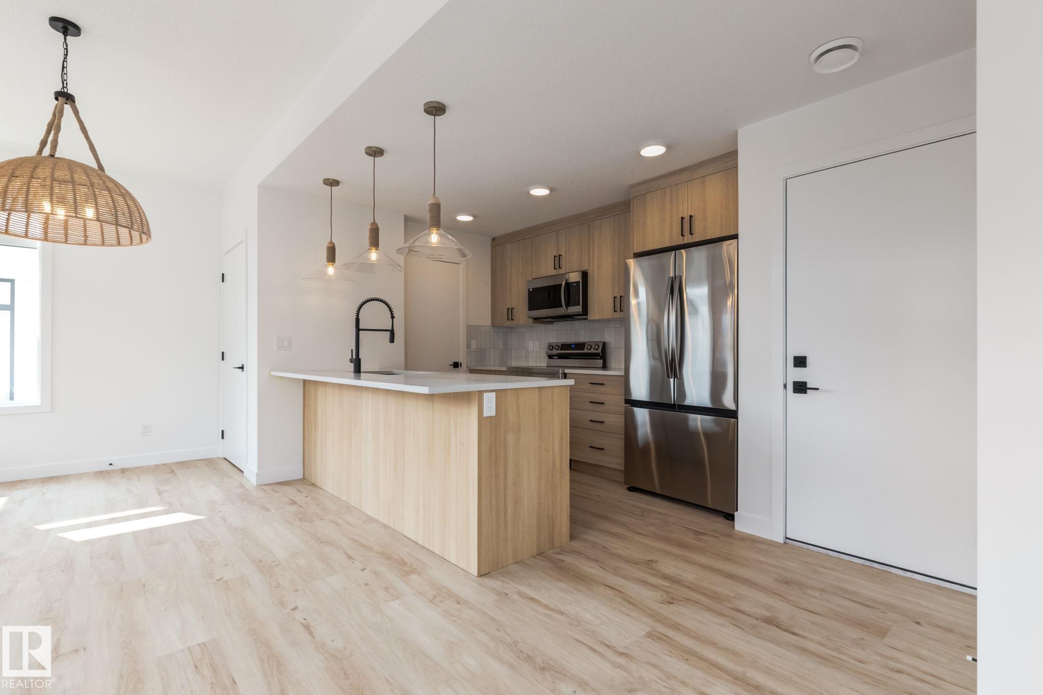 Picture for #40 16231 19 AV SW