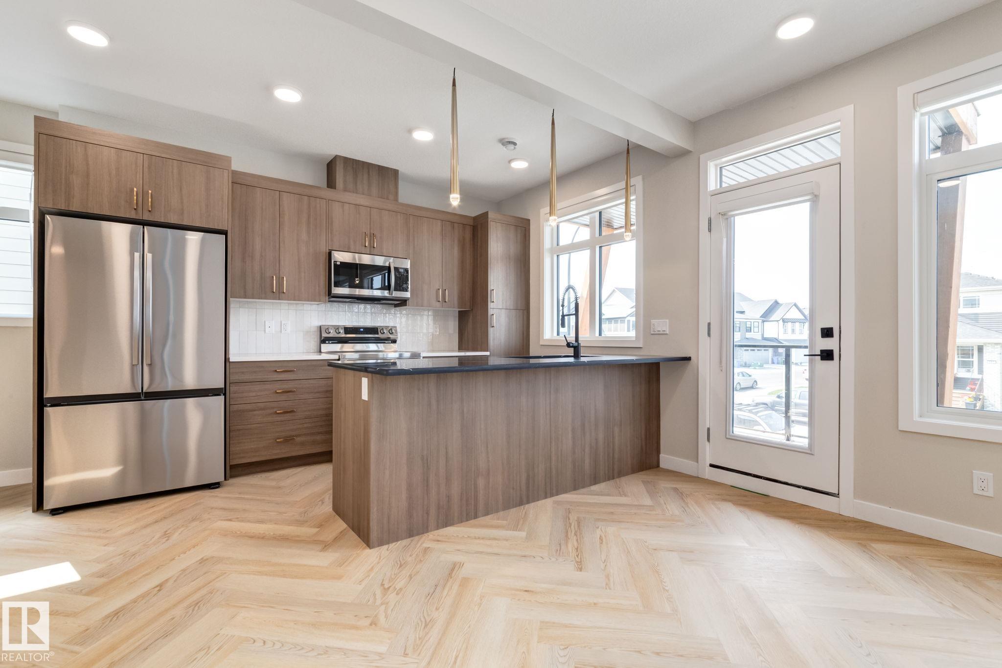 #41 16231 19 AV SW, Edmonton - 3 bedroom Townhouse for sale