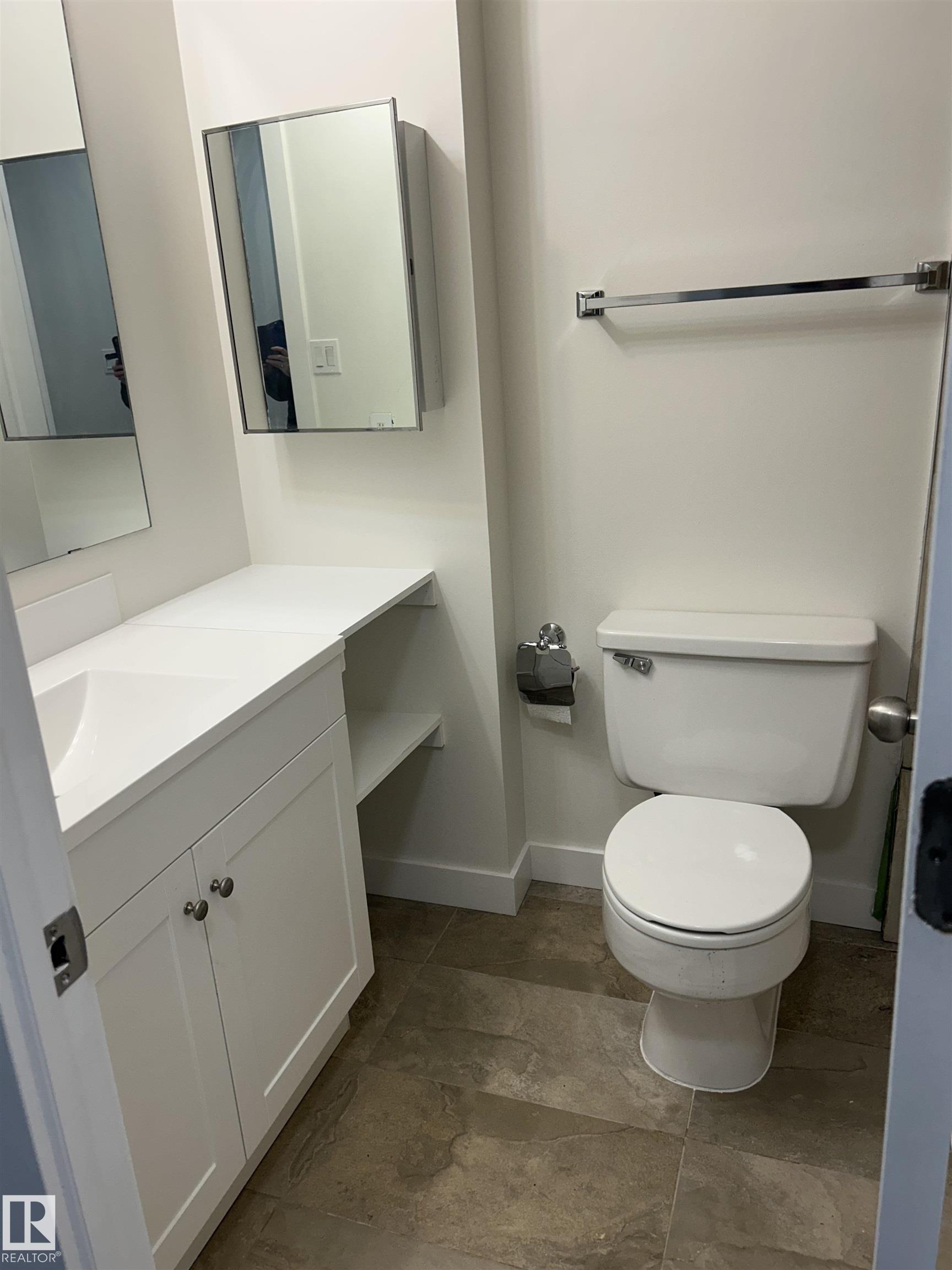 Photo 11 at 422 - 10160 114 Street NW, Wîhkwêntôwin, Edmonton