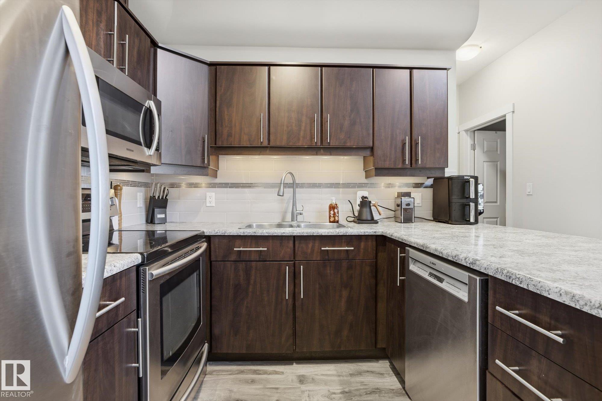 Photo 8 at 618 - 10235 112 Street NW, Wîhkwêntôwin, Edmonton