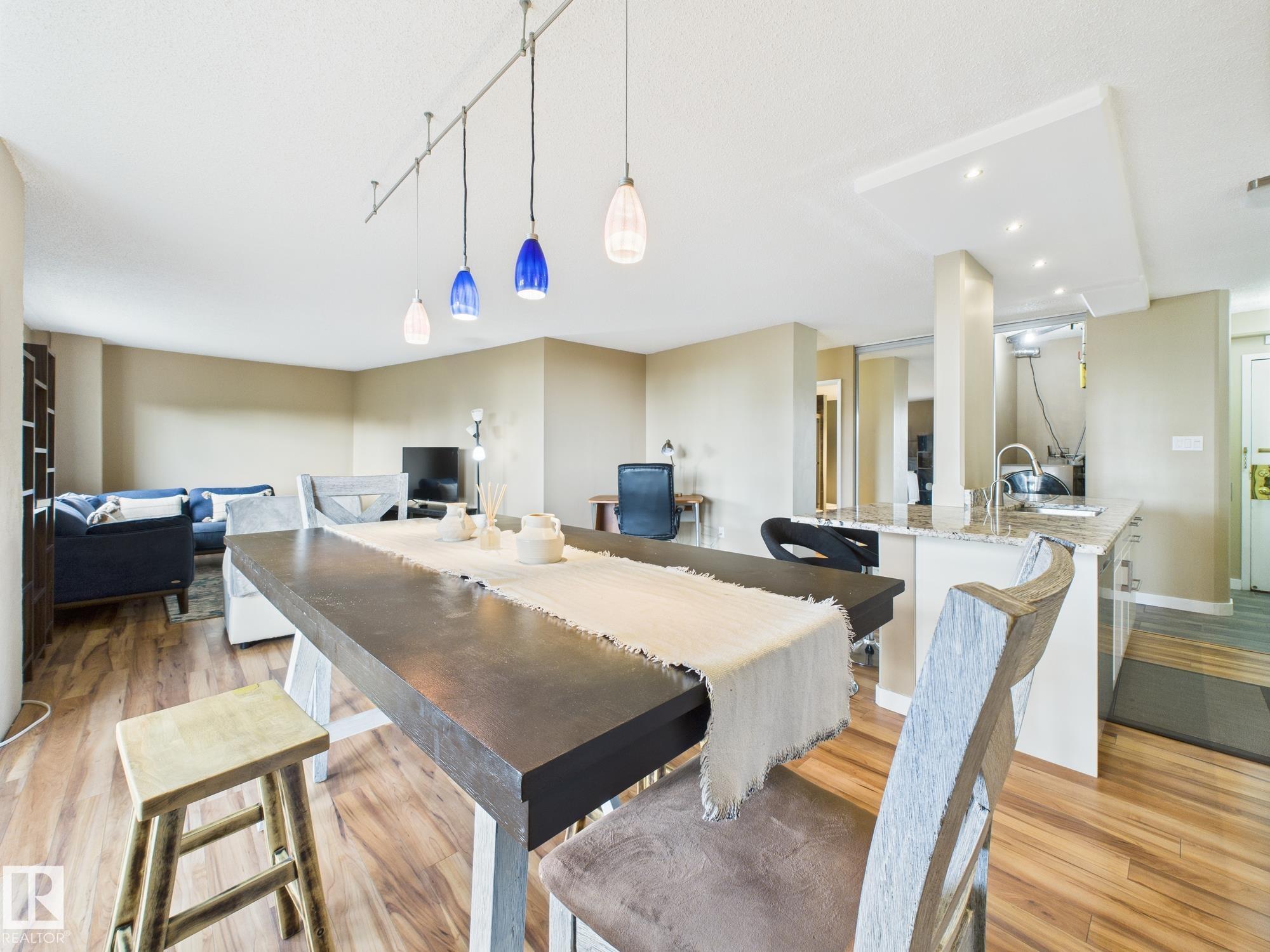 Photo 8 at 603 - 9909 110 Street NW, Wîhkwêntôwin, Edmonton