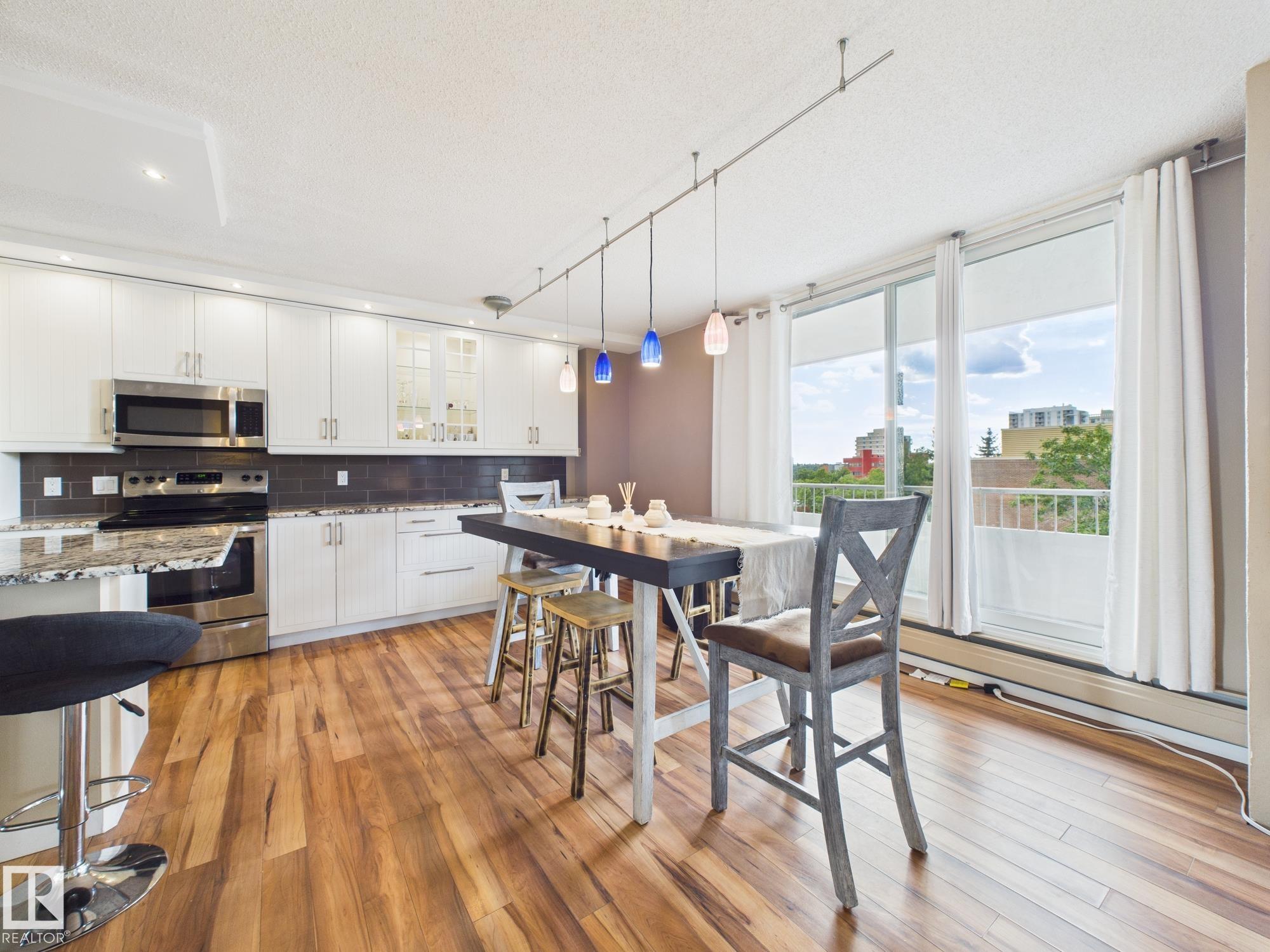 Photo 10 at 603 - 9909 110 Street NW, Wîhkwêntôwin, Edmonton