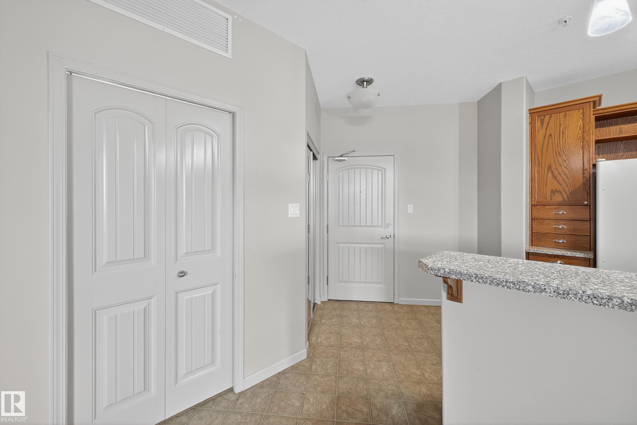 Photo 18 at 112 - 2503 Hanna Crescent NW, Haddow, Edmonton