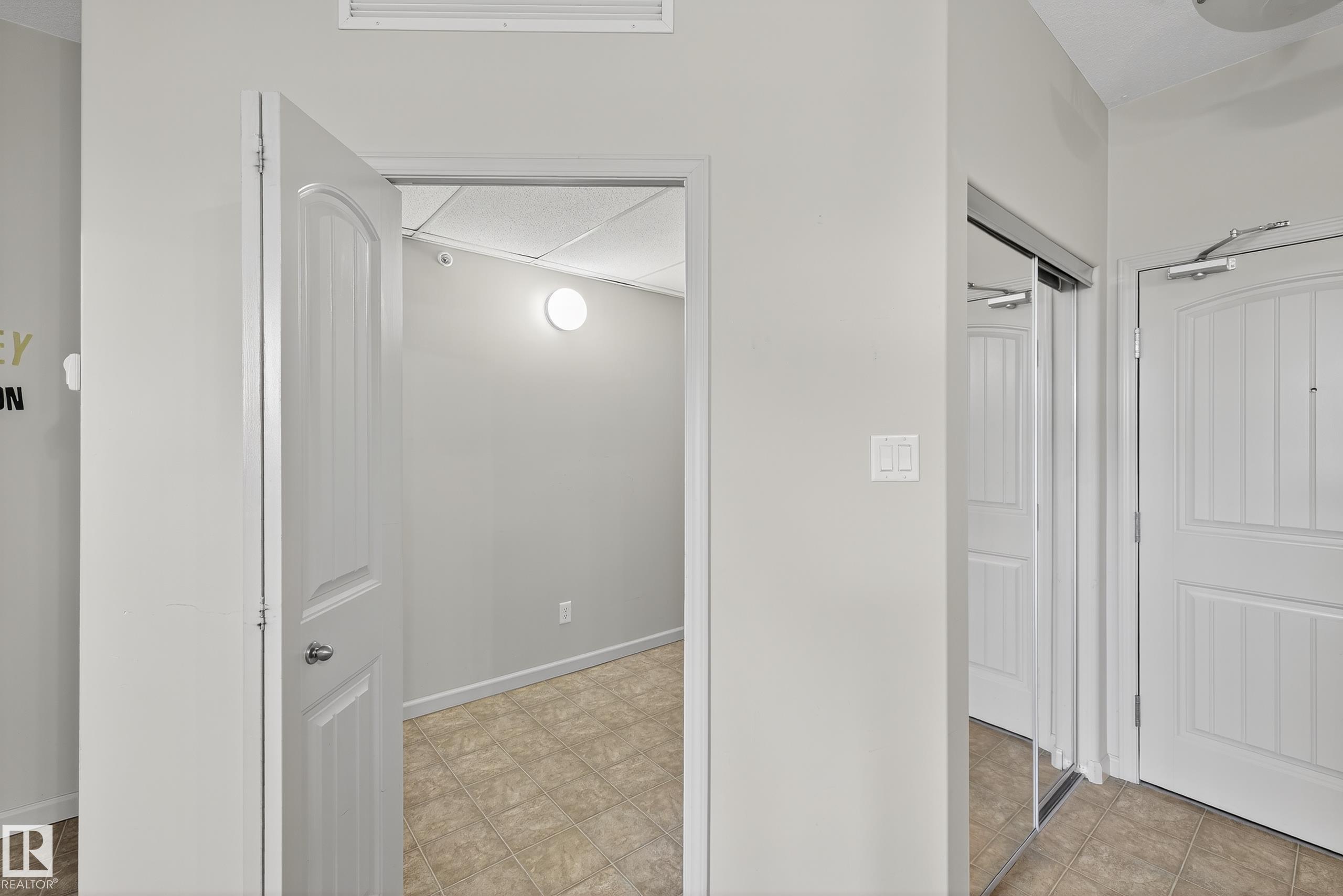 Photo 19 at 112 - 2503 Hanna Crescent NW, Haddow, Edmonton