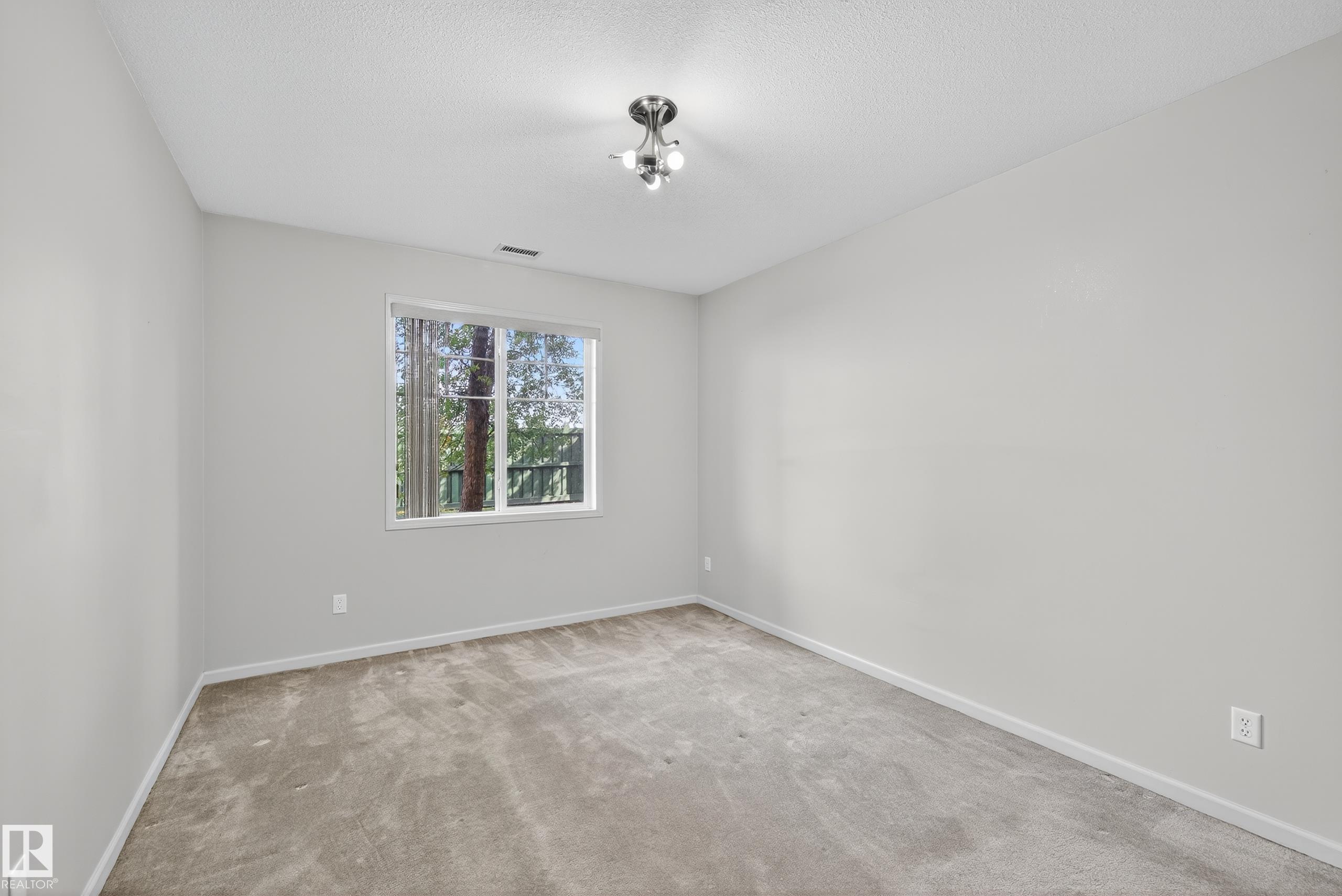 Photo 22 at 112 - 2503 Hanna Crescent NW, Haddow, Edmonton