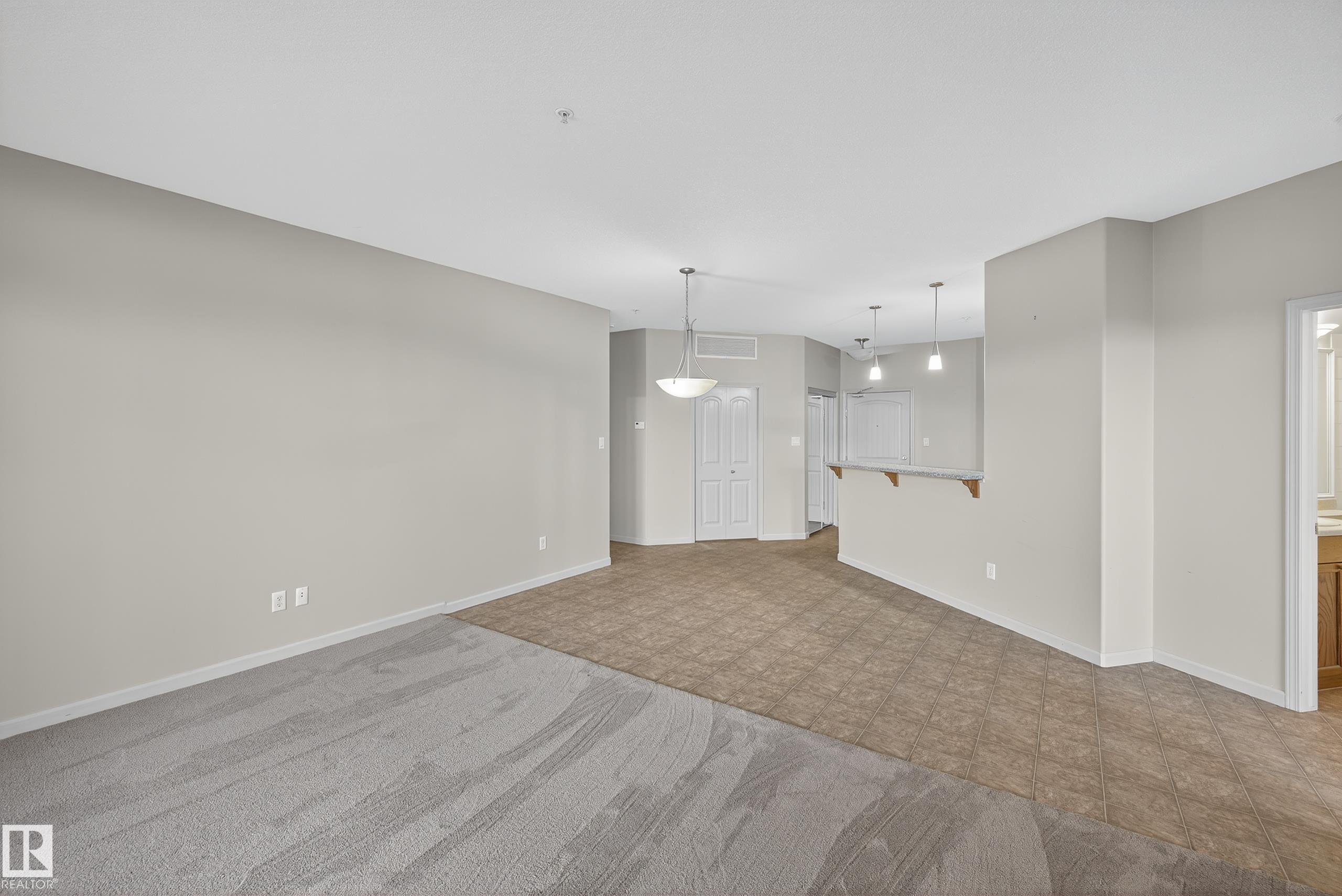 Photo 10 at 112 - 2503 Hanna Crescent NW, Haddow, Edmonton