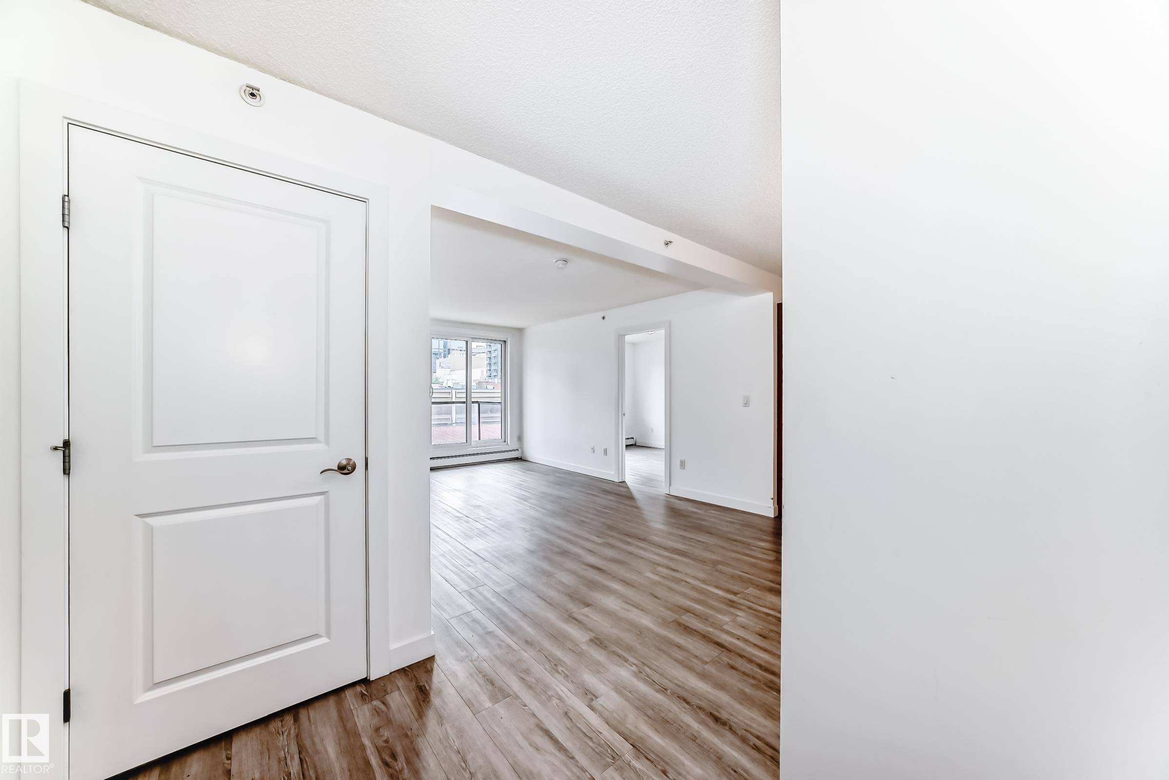 Photo 3 at 304 - 10303 105 Street NW, Downtown, Edmonton