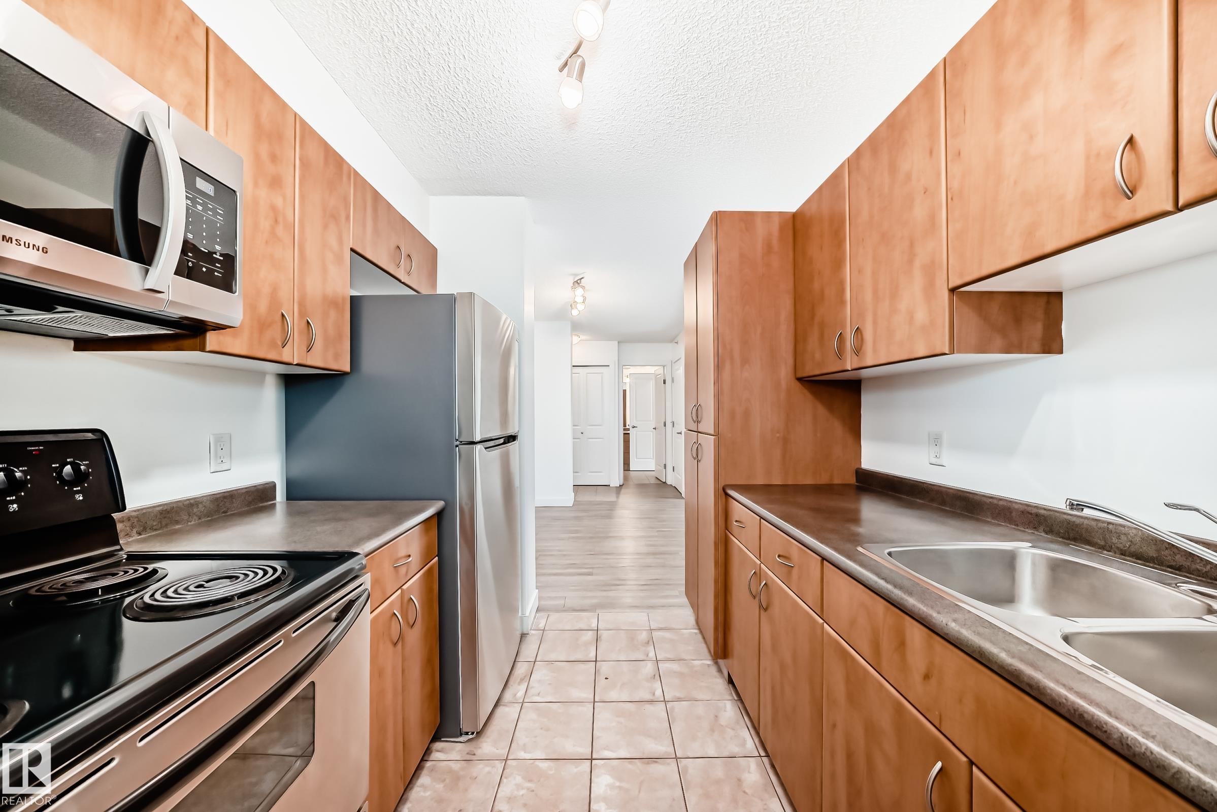 Photo 10 at 304 - 10303 105 Street NW, Downtown, Edmonton