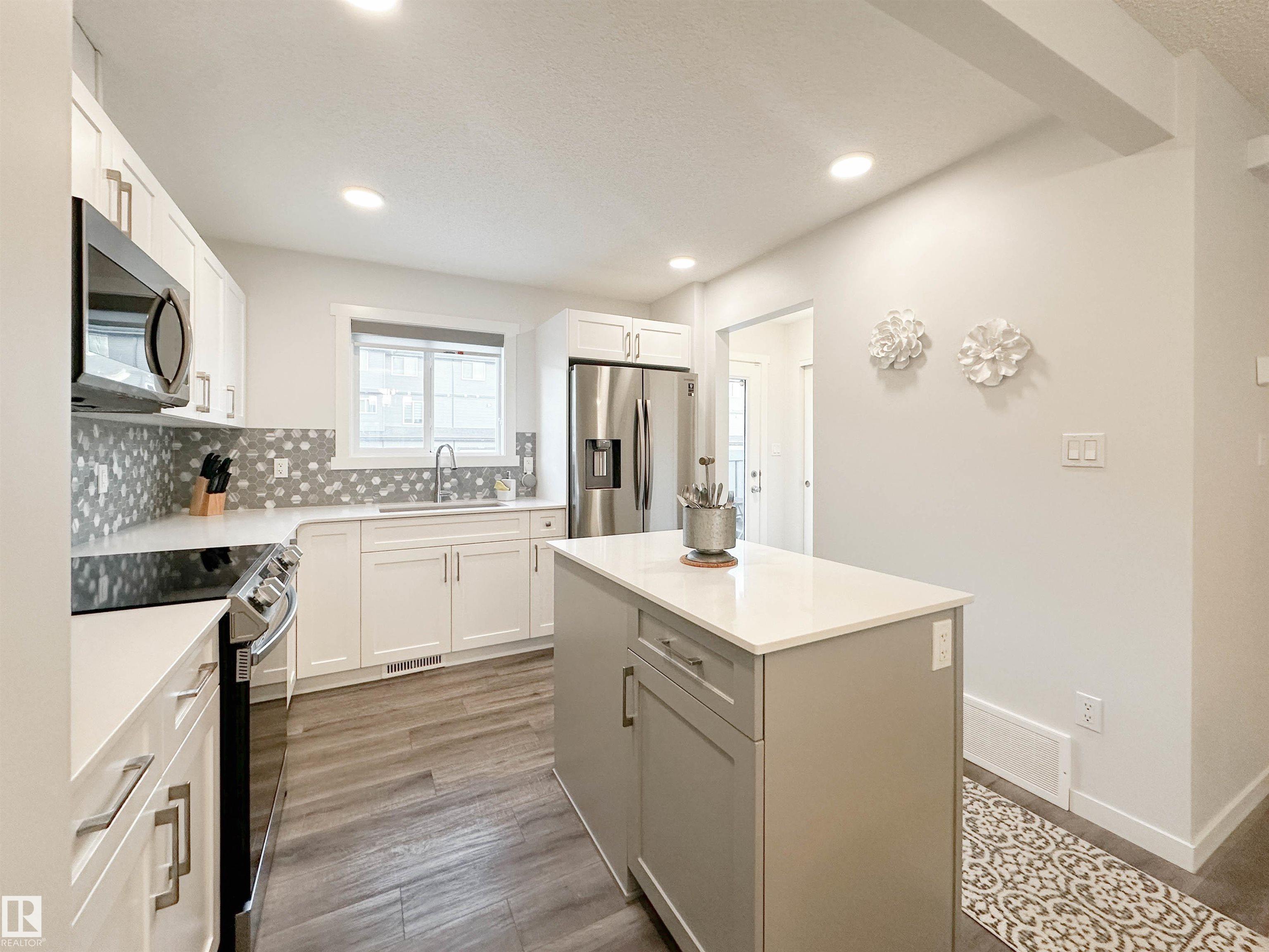 Photo 14 at 1270 Rosenthal Boulevard NW, Rosenthal, Edmonton