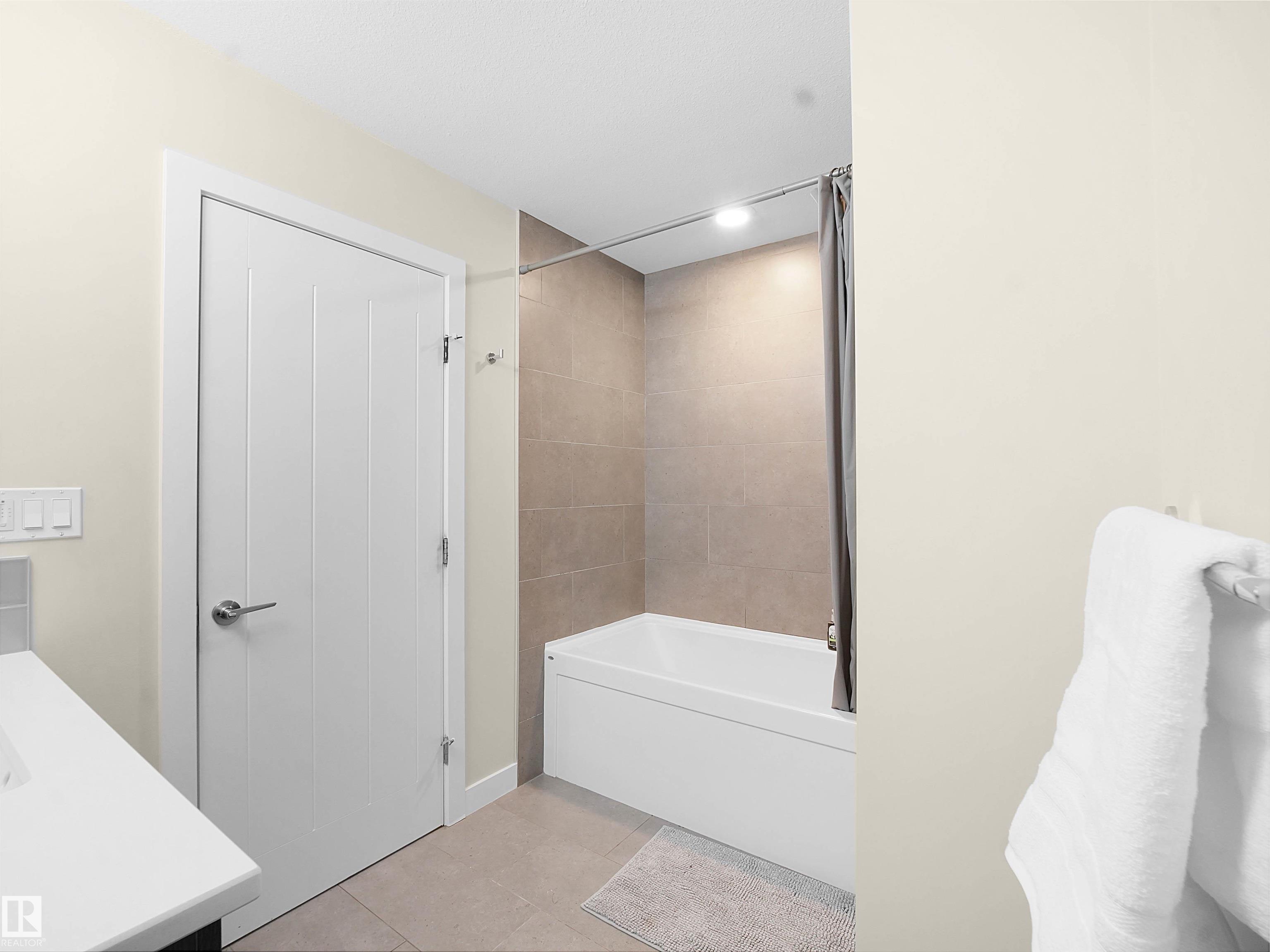 Photo 22 at 2454 Kelly Circle SW, Keswick, Edmonton