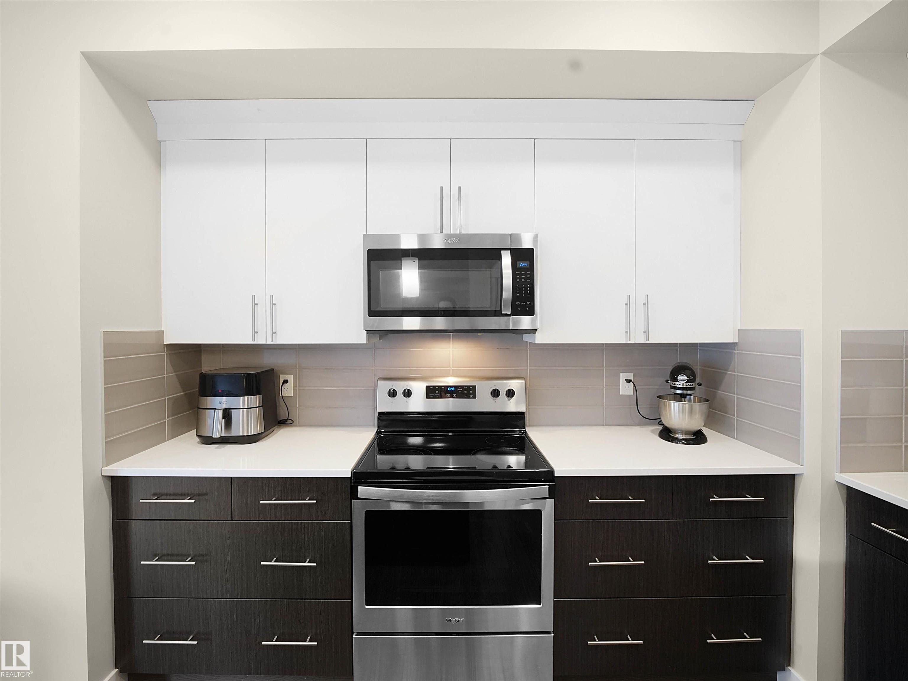 Photo 7 at 2454 Kelly Circle SW, Keswick, Edmonton