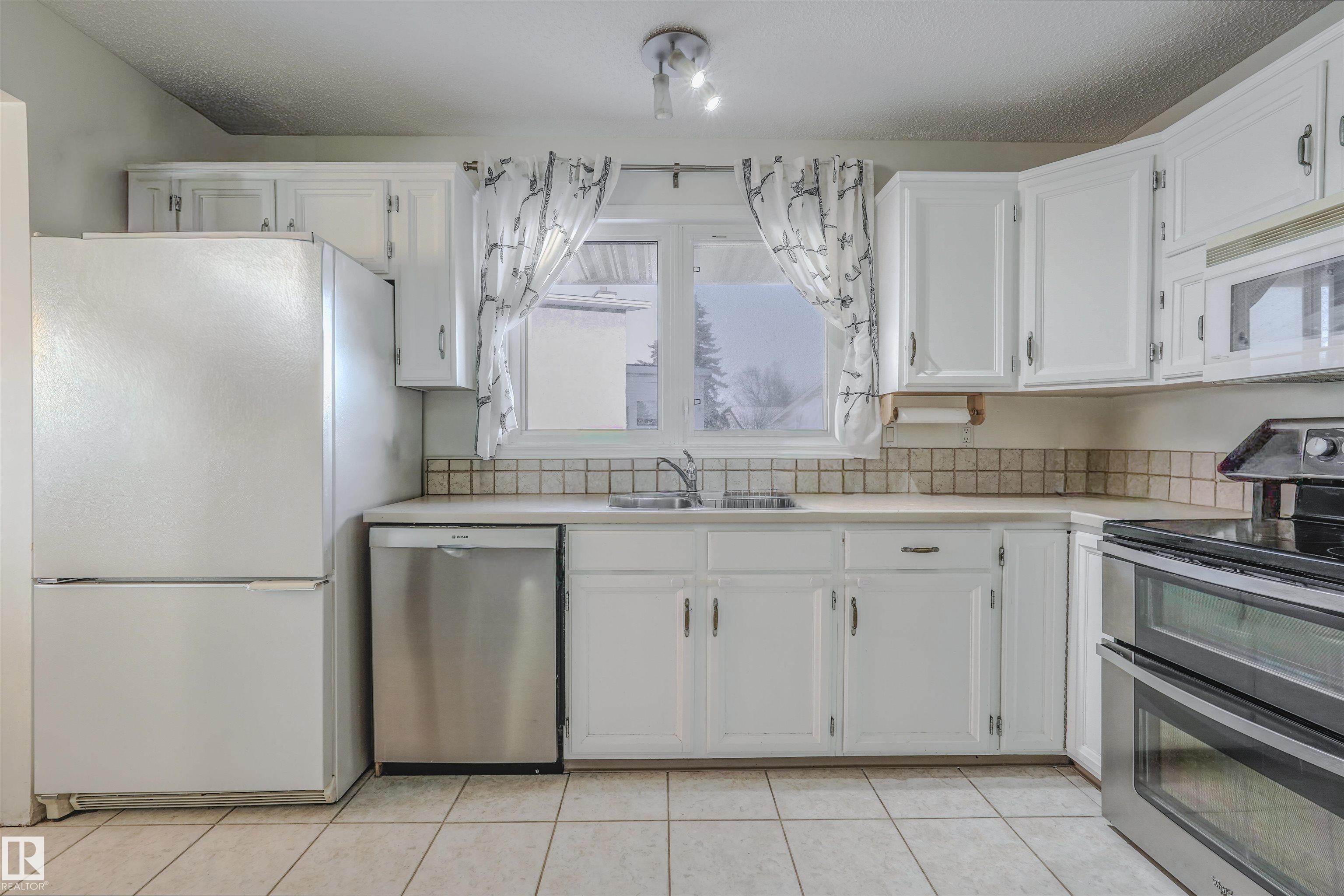 Picture for 12403 156 AV NW