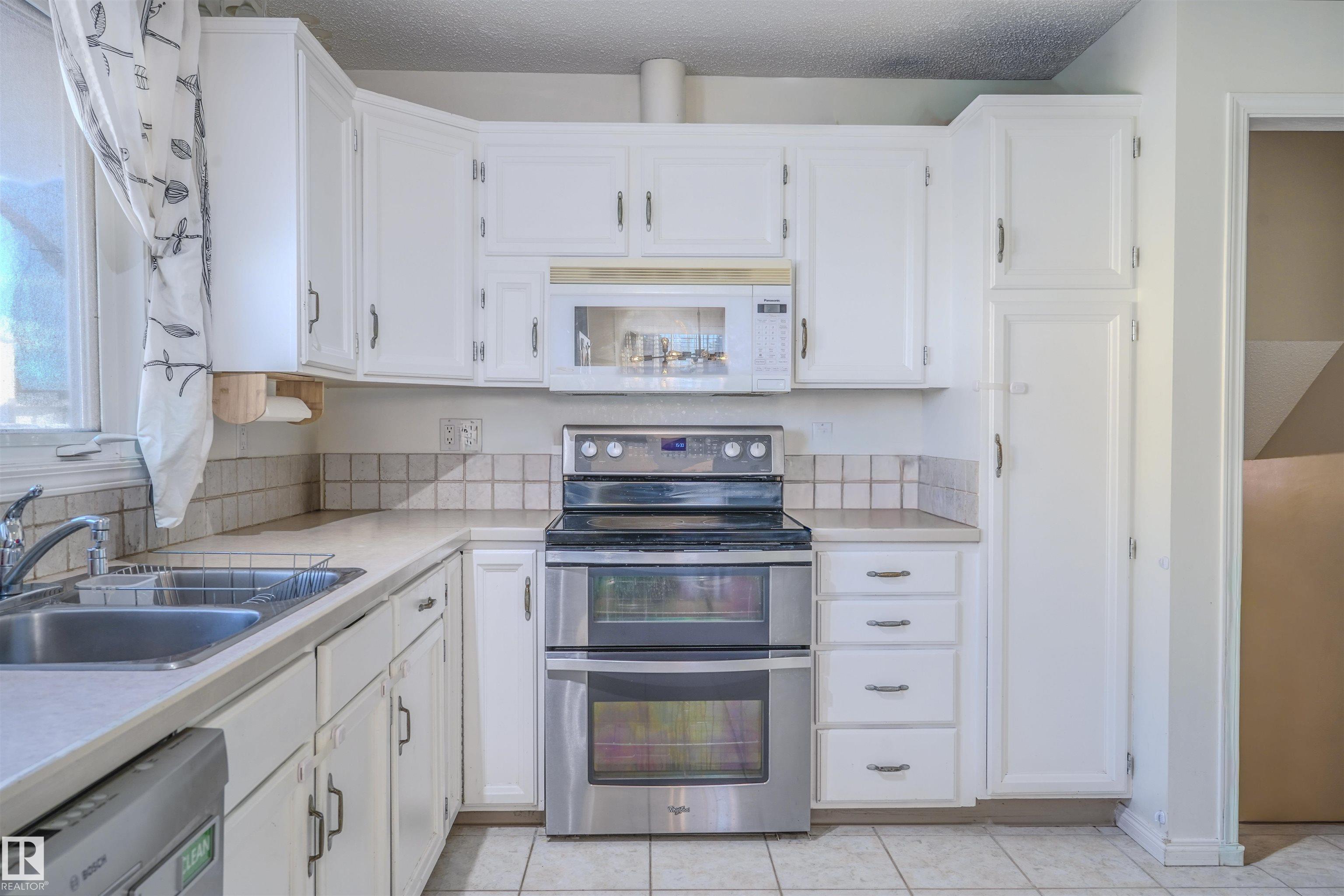 Picture for 12403 156 AV NW