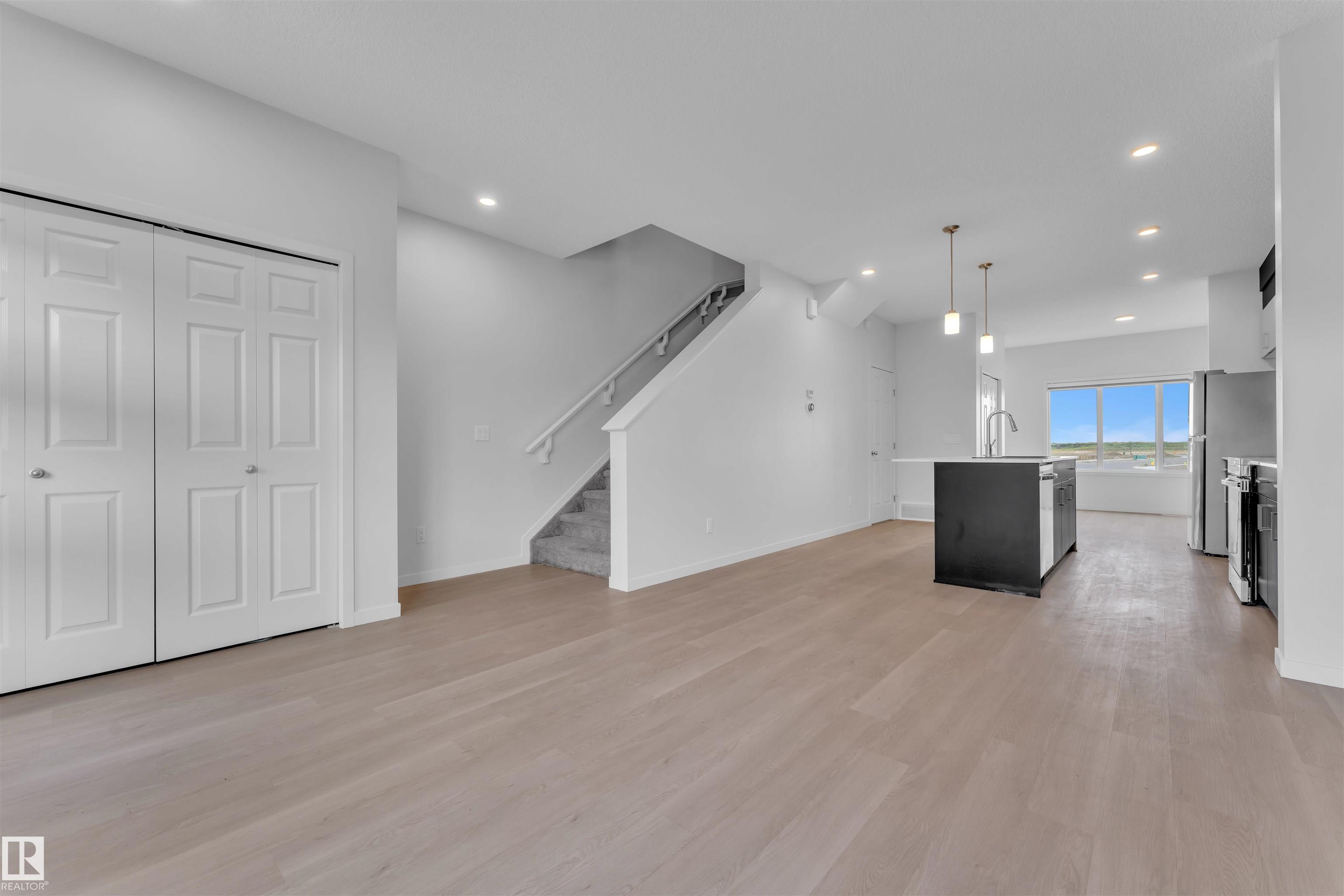 Photo 7 at 7129 - 7129 46a Street, Le Reve, Beaumont