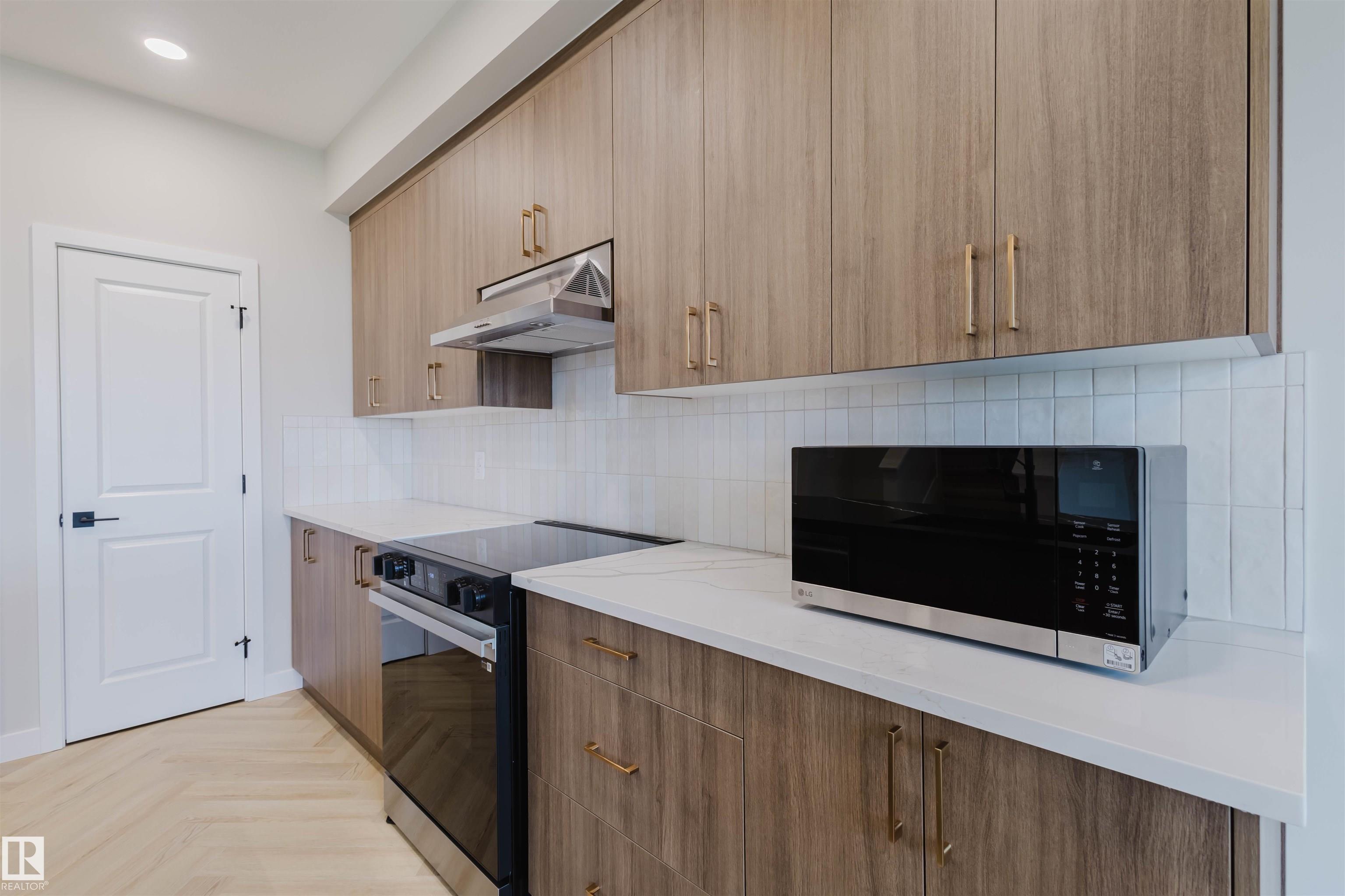 Photo 9 at 8288 Kiriak Loop SW, Keswick, Edmonton