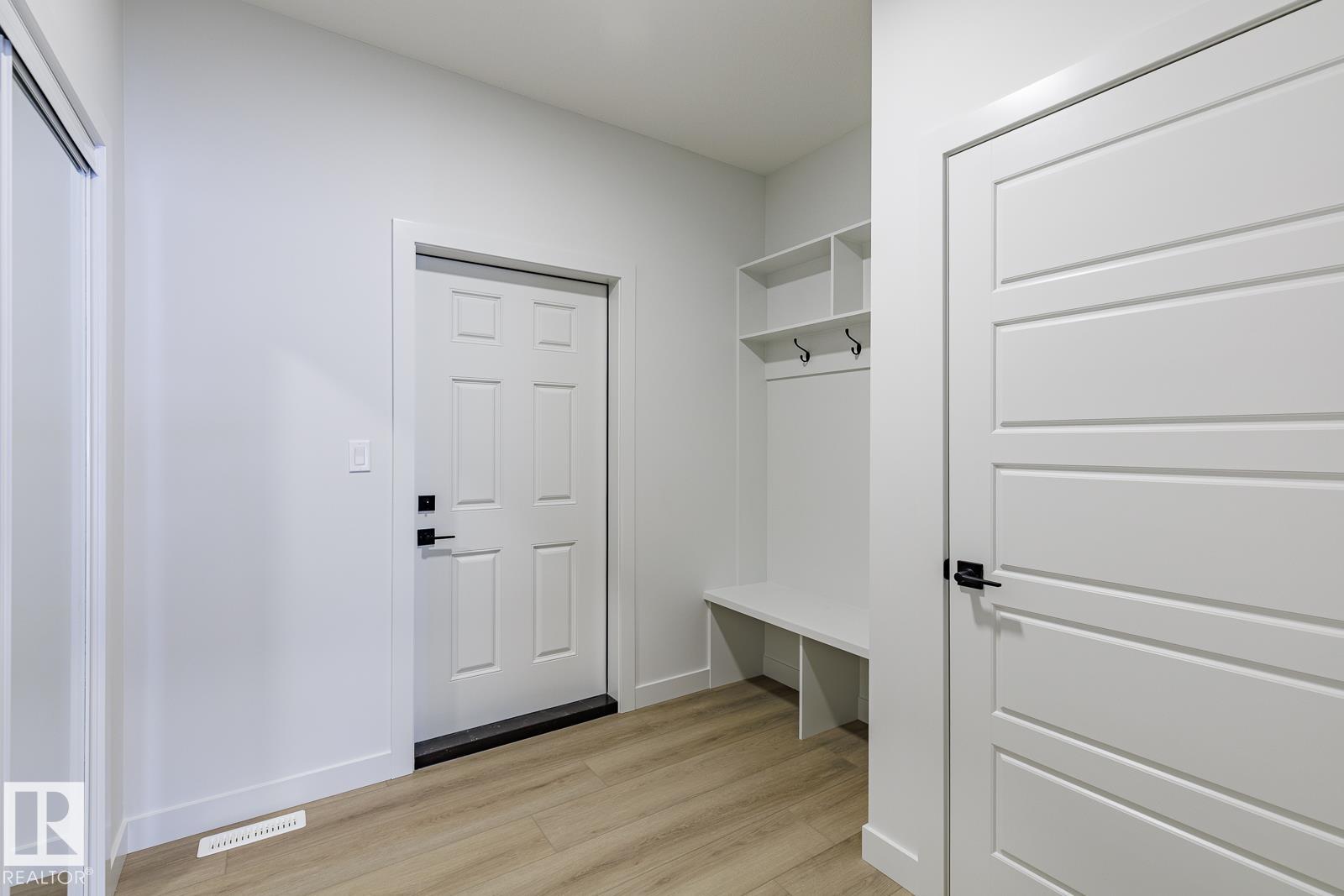 Photo 9 at 47 Renwyck Place, Fenwyck, Spruce Grove