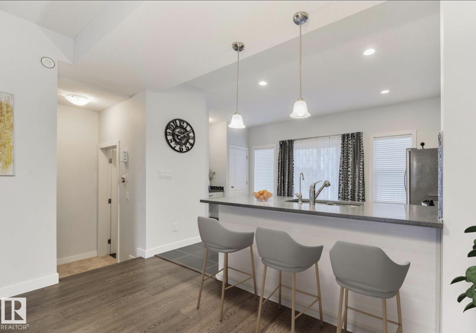 Picture for #35 723 172 ST SW