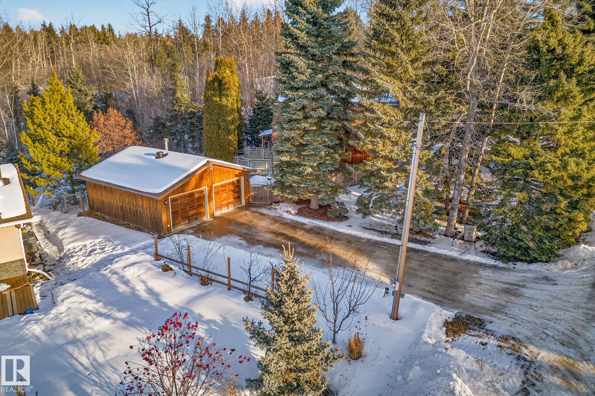 700 Lakeside Drive, Spring Lake, Rural Parkland County