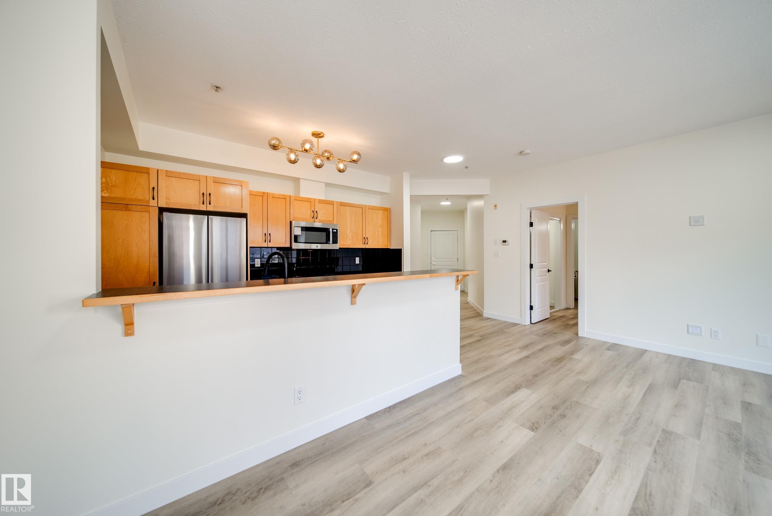 Photo 20 at 532 - 10023 110 Street NW, Wîhkwêntôwin, Edmonton