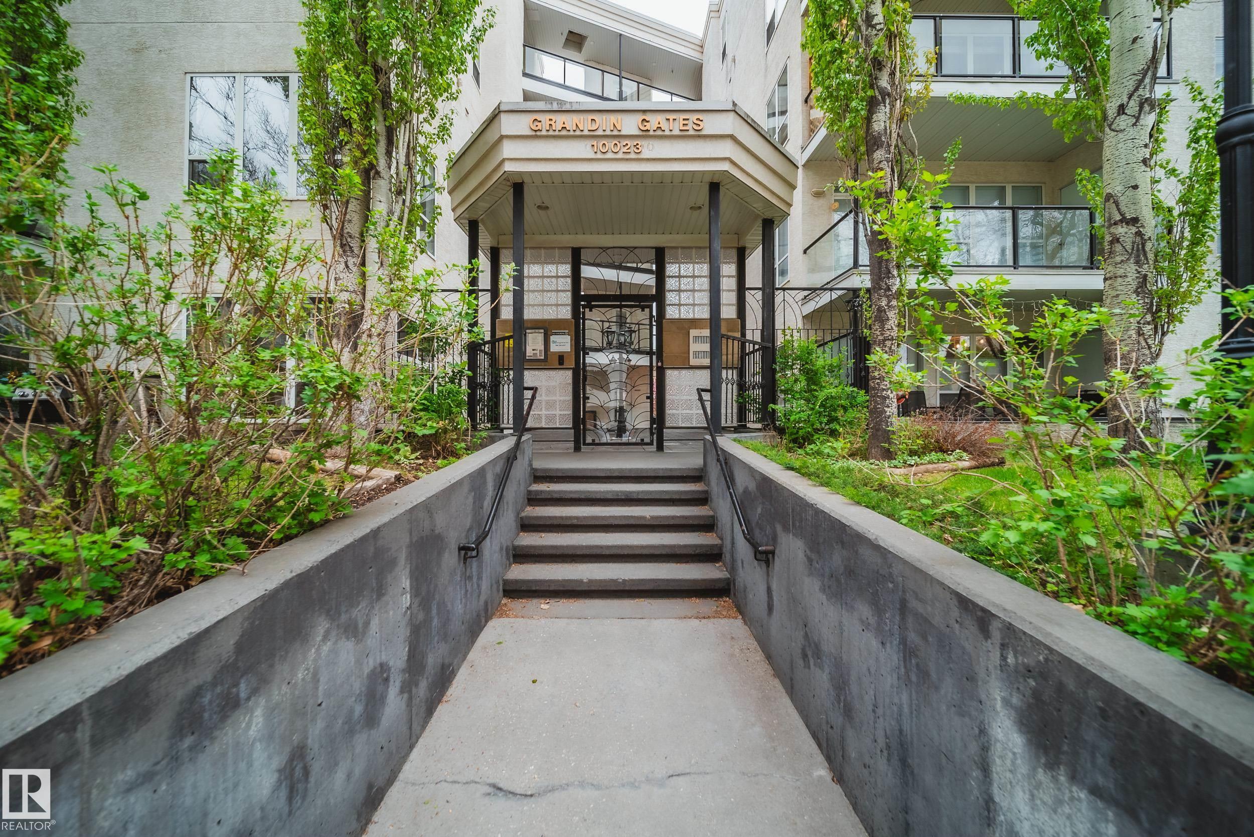 Photo 5 at 532 - 10023 110 Street NW, Wîhkwêntôwin, Edmonton