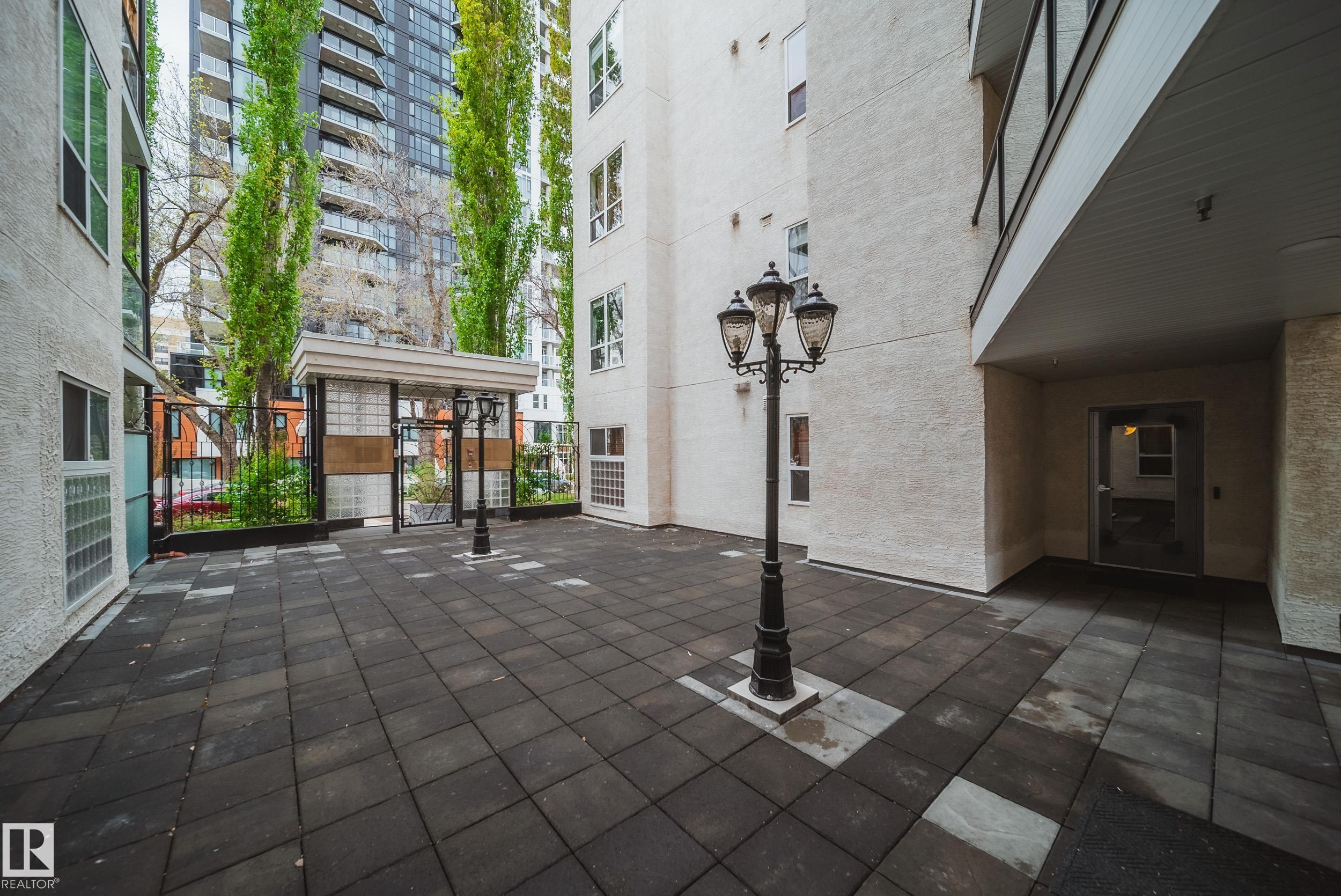 Photo 6 at 532 - 10023 110 Street NW, Wîhkwêntôwin, Edmonton