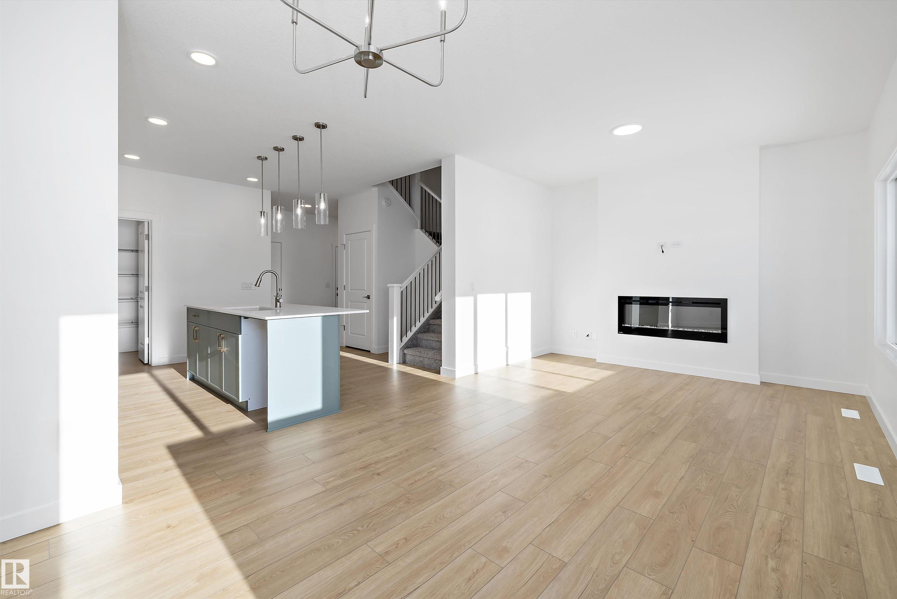 Photo 12 at 18919 28 Avenue NW, The Uplands, Edmonton