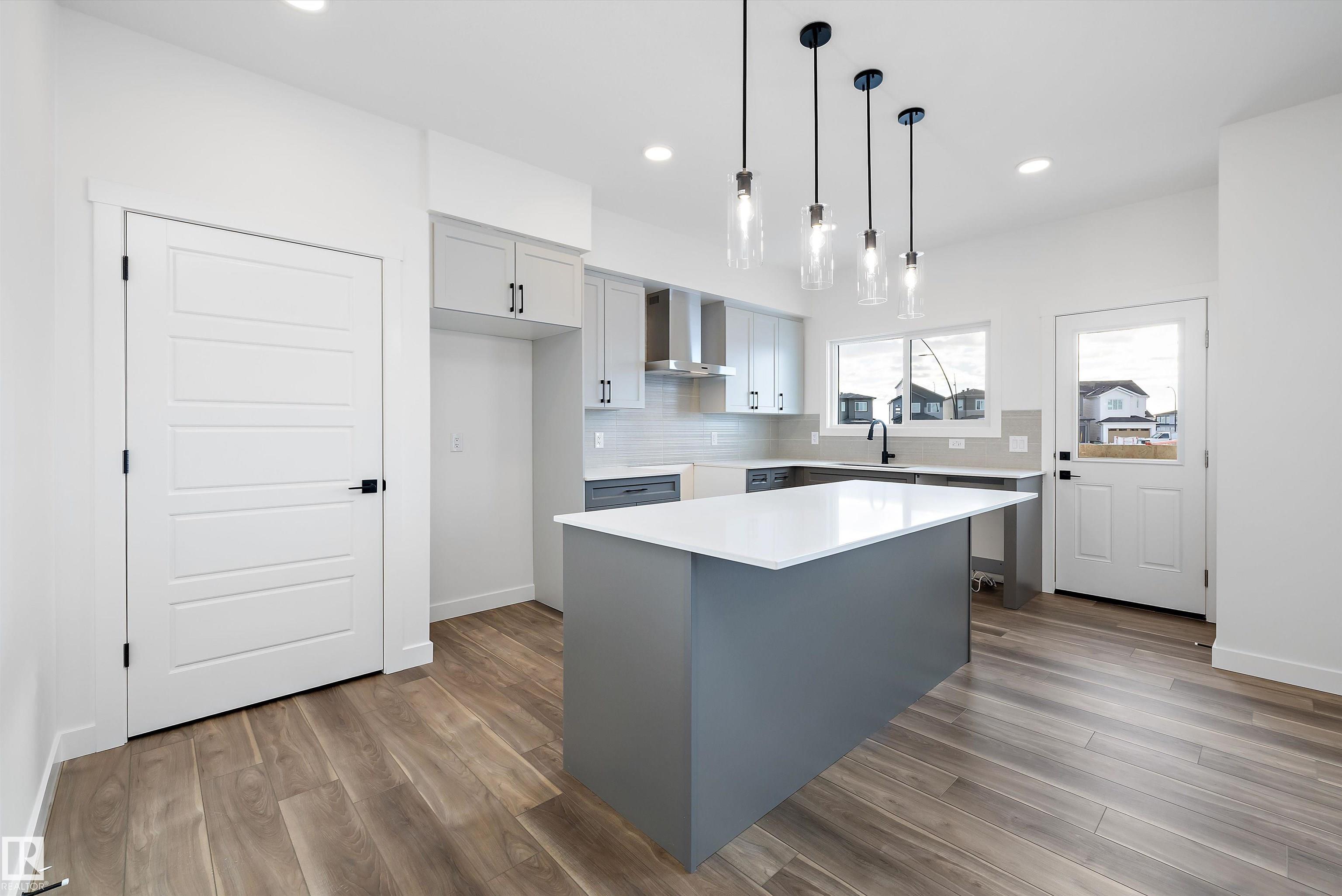 Photo 18 at 18915 28 Avenue NW, The Uplands, Edmonton