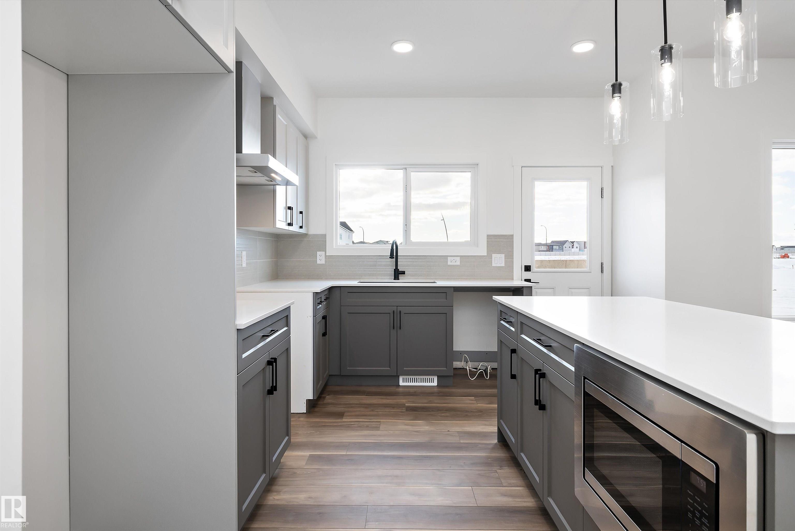 Photo 23 at 18915 28 Avenue NW, The Uplands, Edmonton