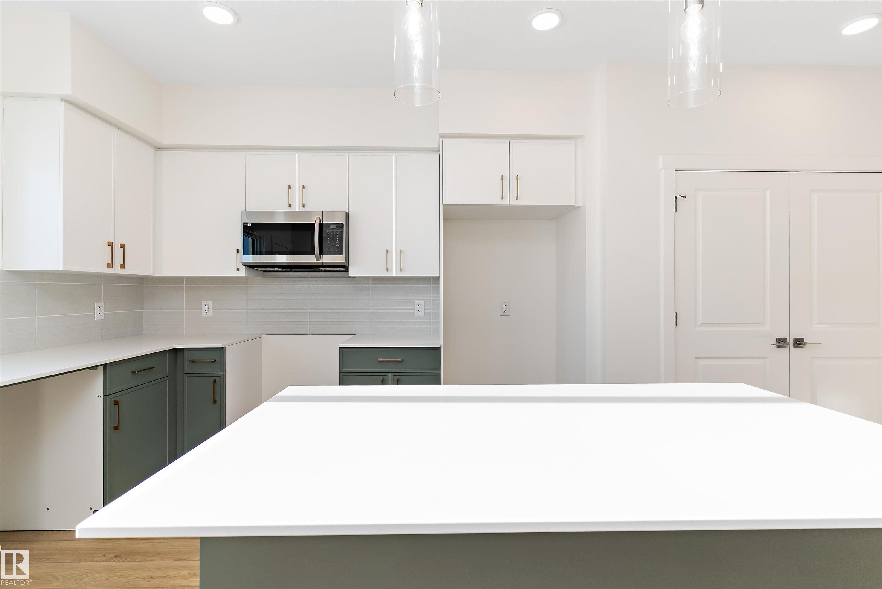 Photo 12 at 1066 Mcleod Avenue, Easton, Spruce Grove