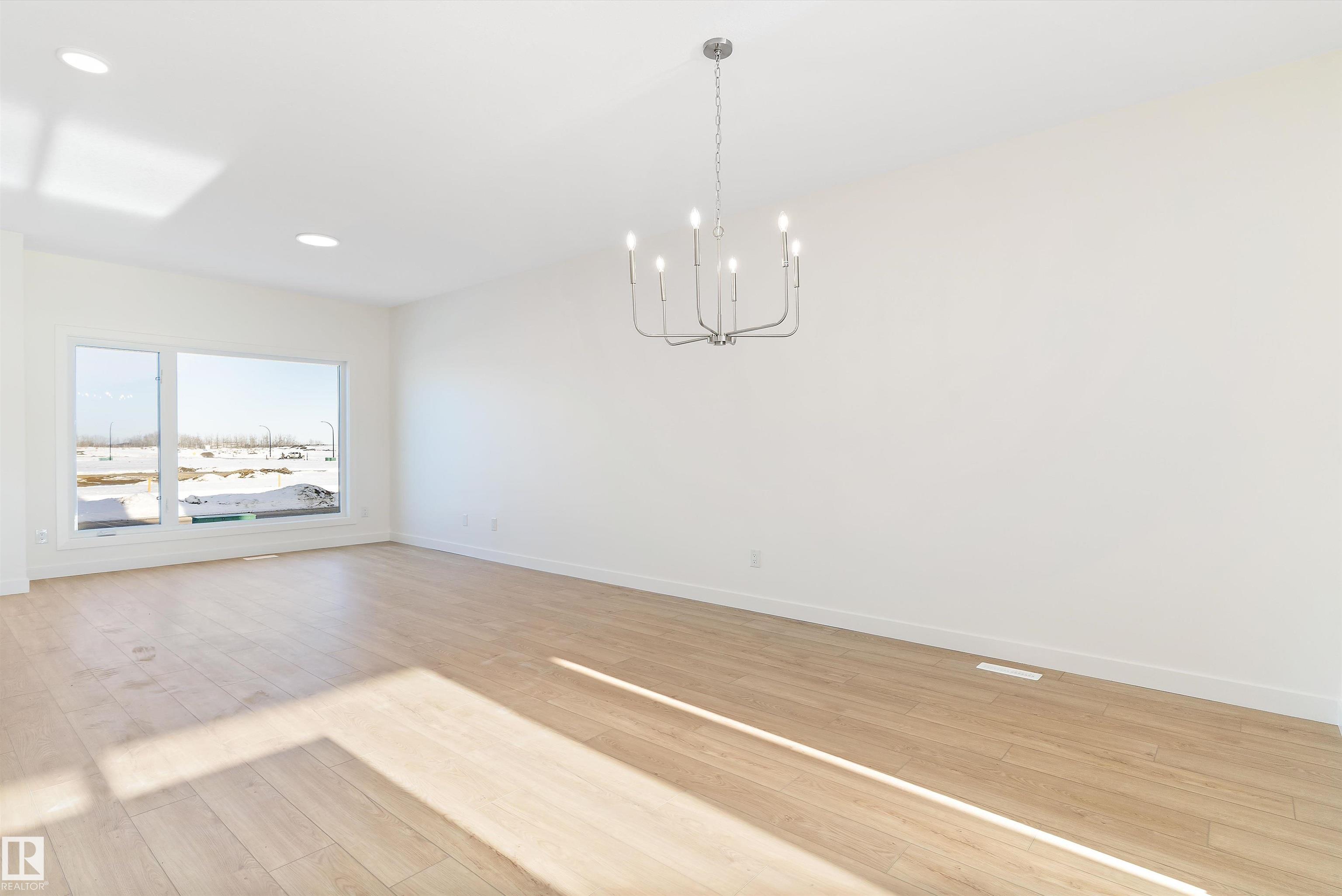 Photo 6 at 1066 Mcleod Avenue, Easton, Spruce Grove