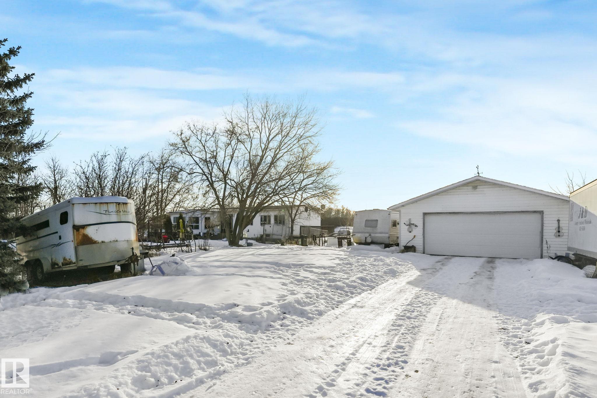 Photo 8 at 22545 Twp Road 512, None, Rural Strathcona County