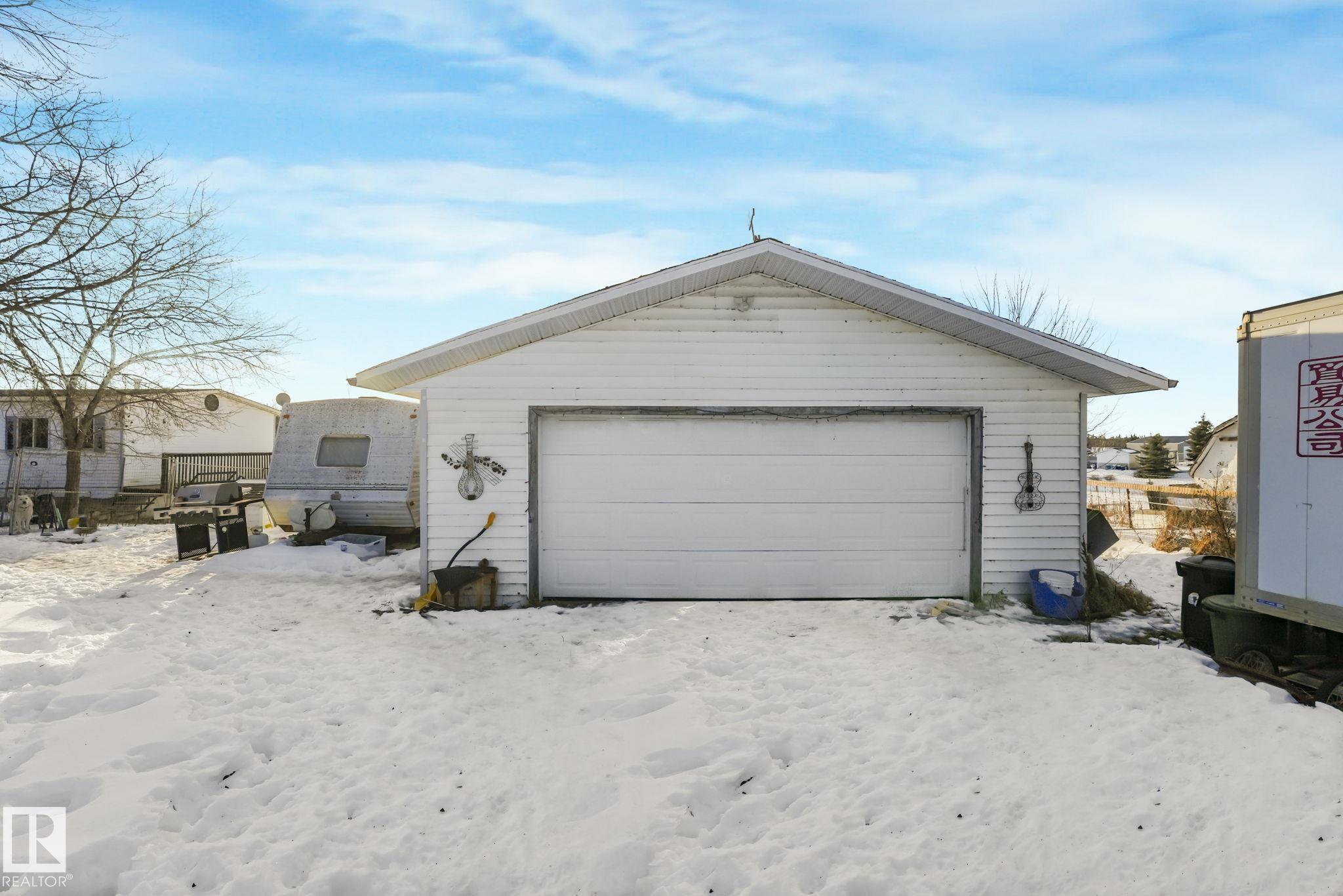 Photo 9 at 22545 Twp Road 512, None, Rural Strathcona County