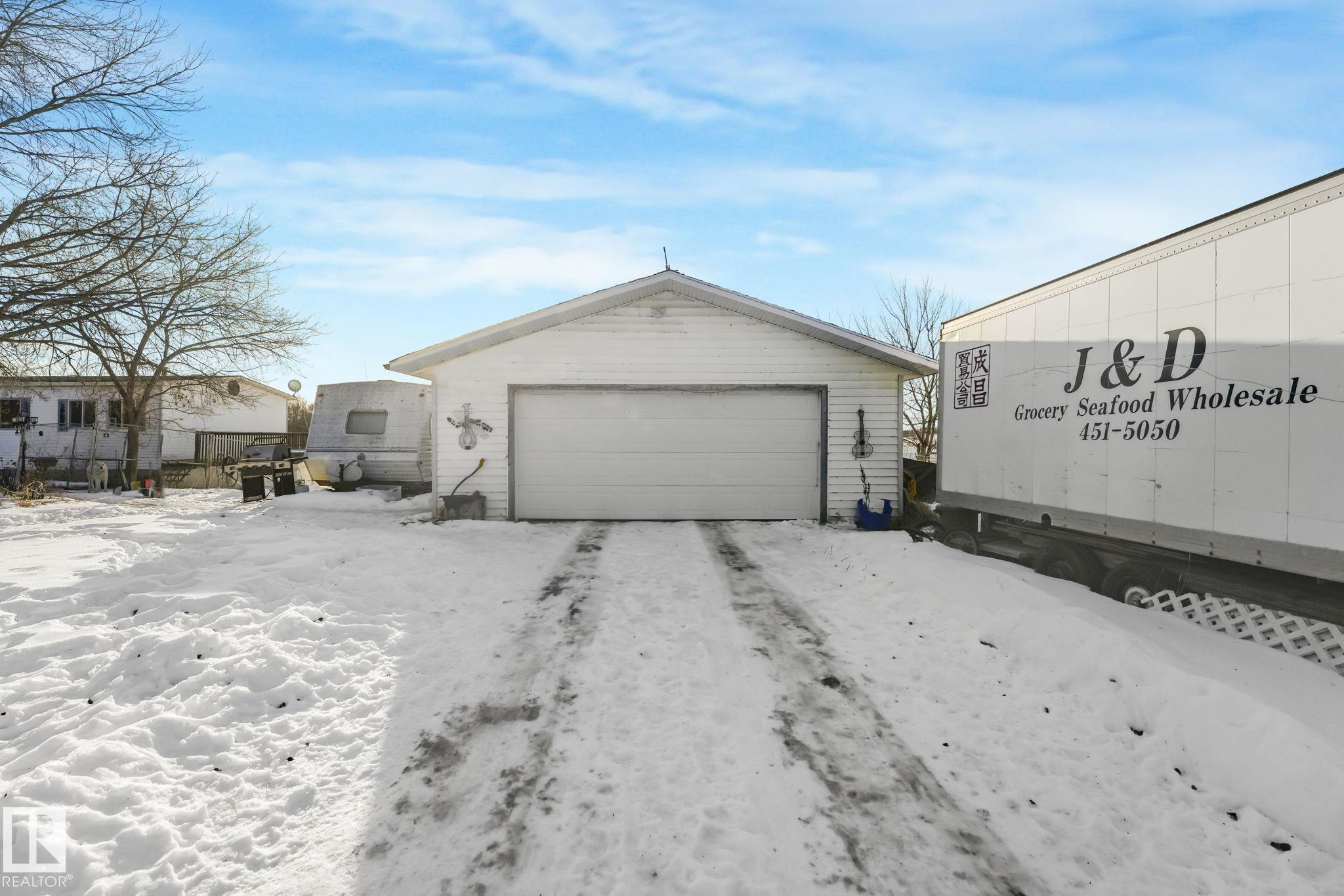 Photo 10 at 22545 Twp Road 512, None, Rural Strathcona County