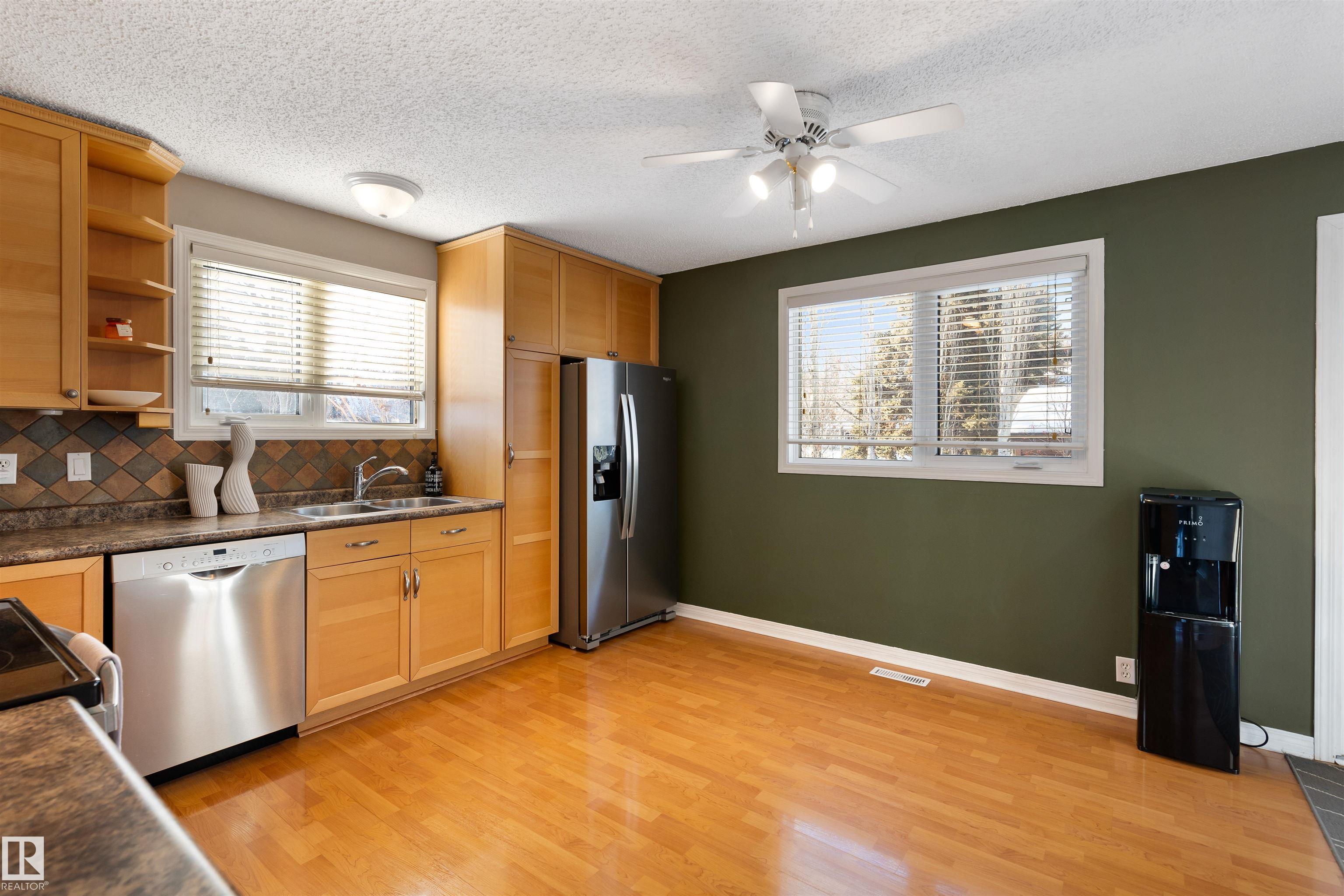 Photo 12 at 40 Windsor Crescent, Woodlands, St. Albert