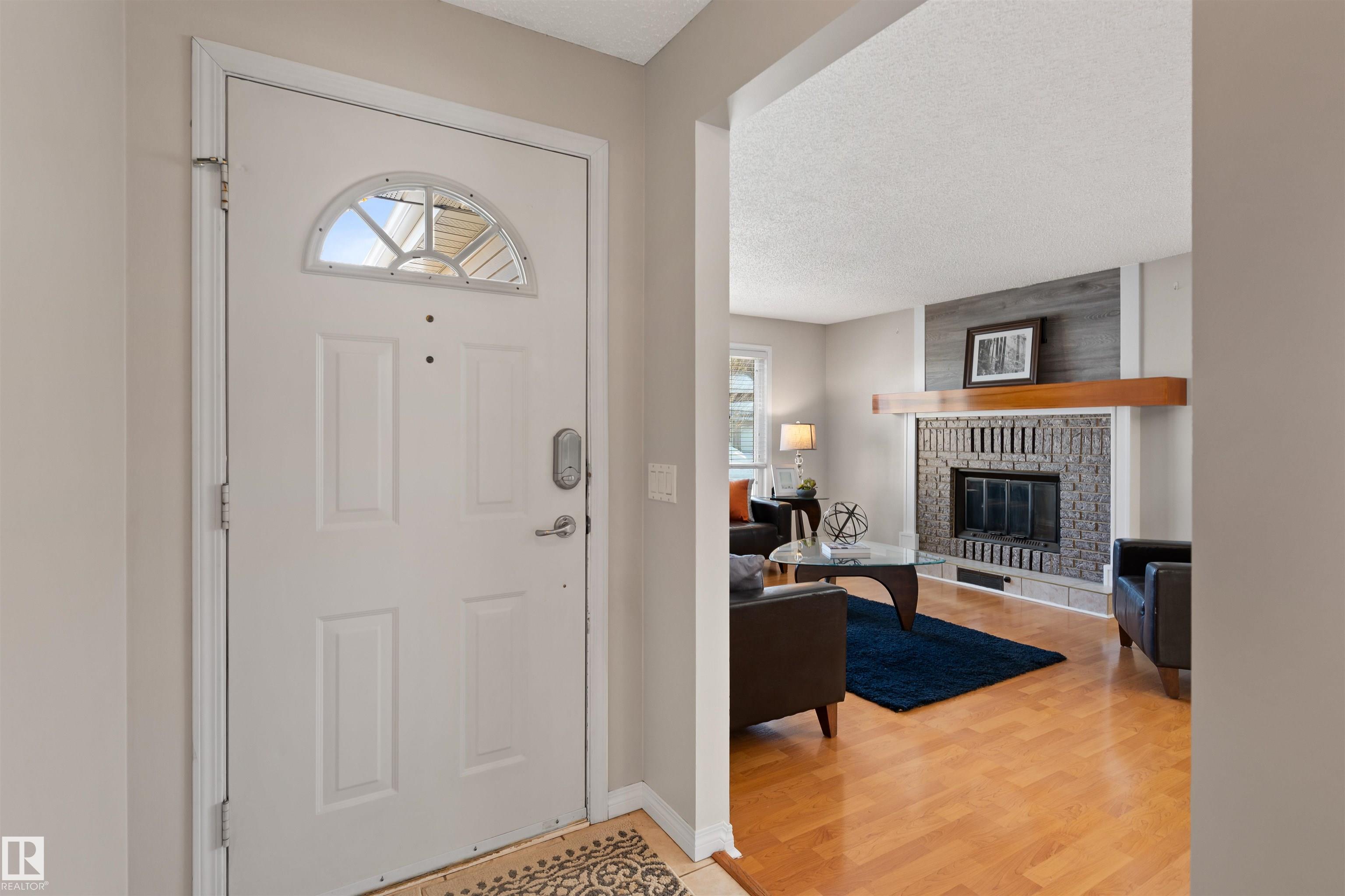 40 Windsor Crescent, Woodlands, St. Albert