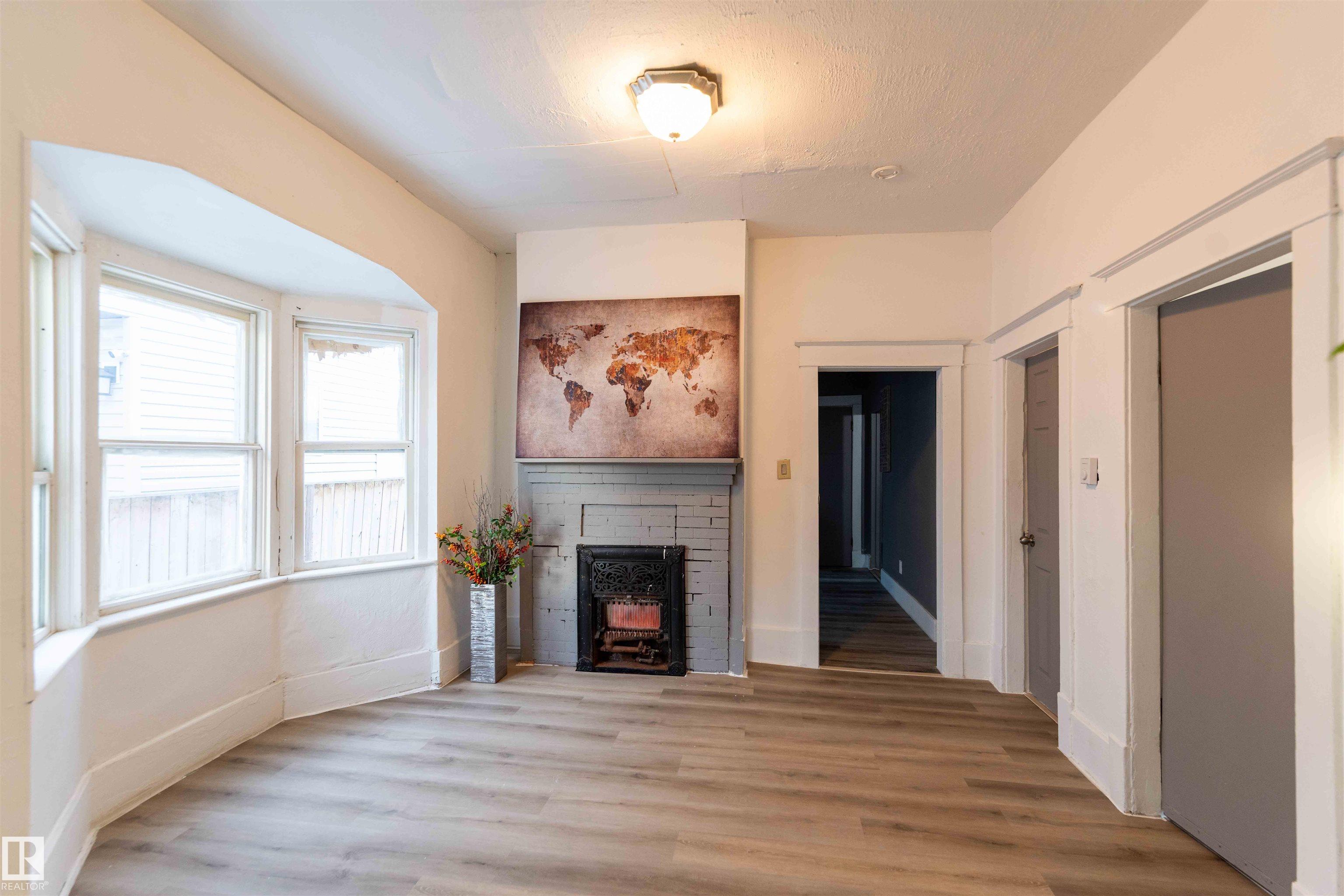 Photo 11 at 11734 87 Street NW, Parkdale, Edmonton