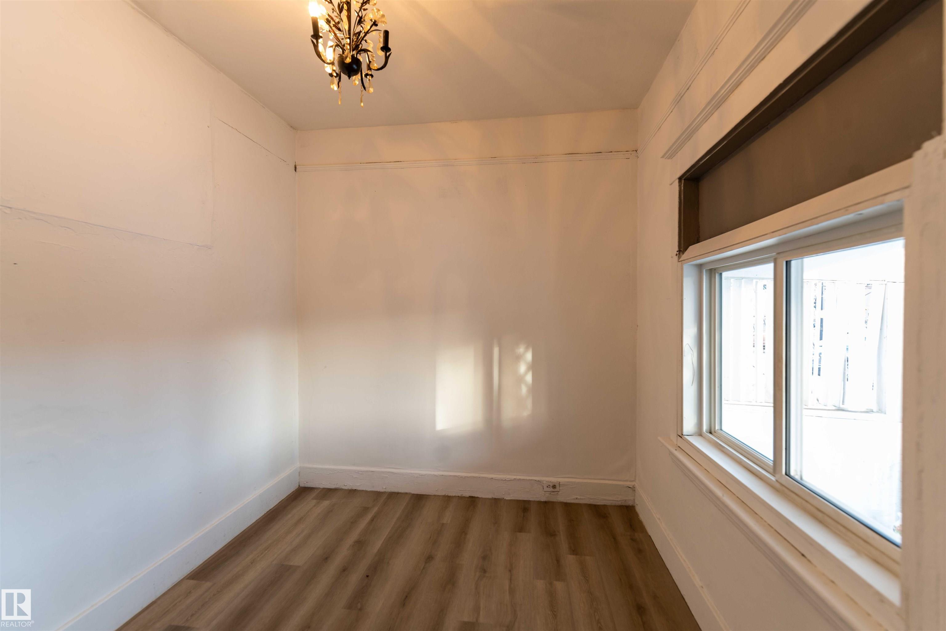 Photo 14 at 11734 87 Street NW, Parkdale, Edmonton