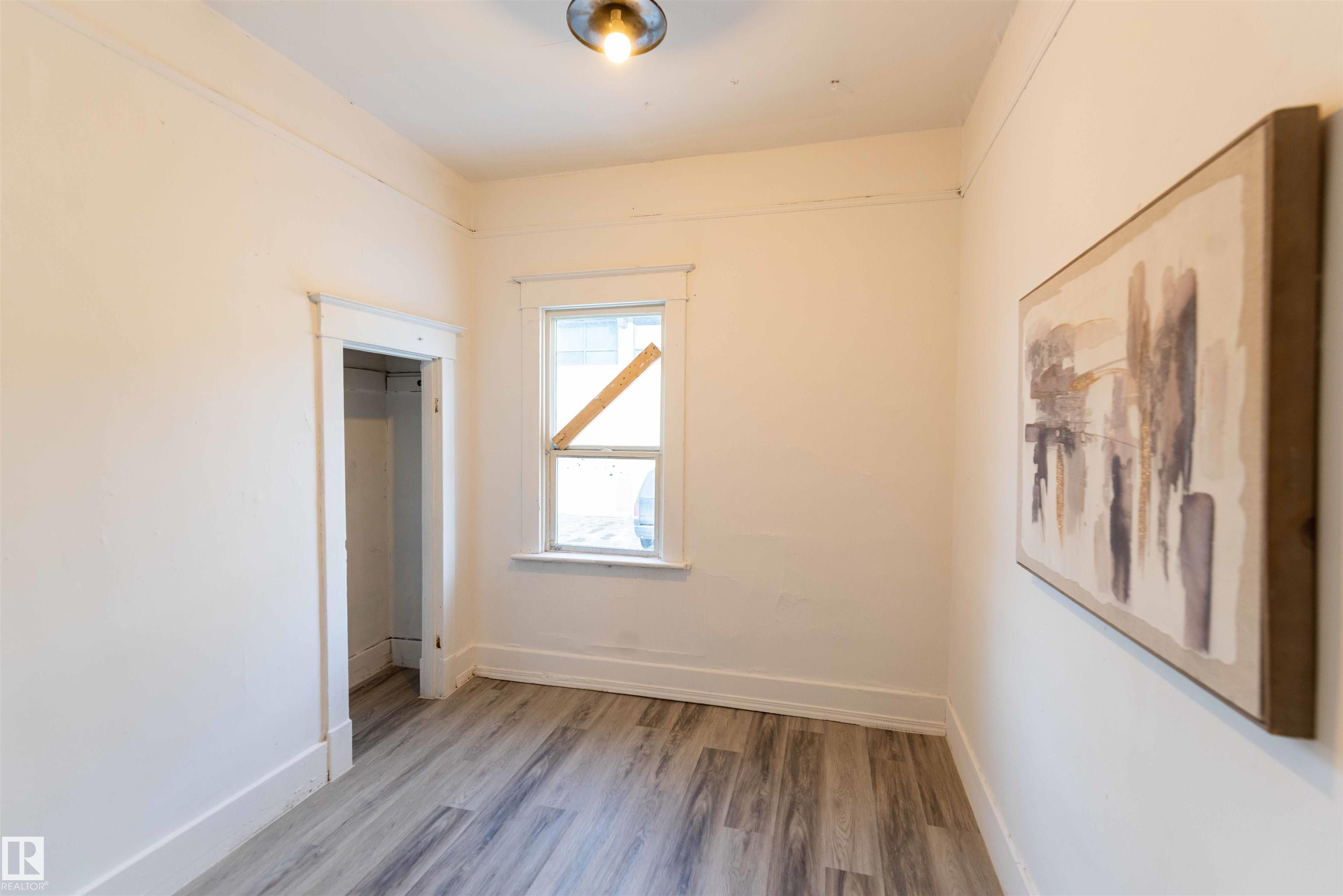 Photo 16 at 11734 87 Street NW, Parkdale, Edmonton